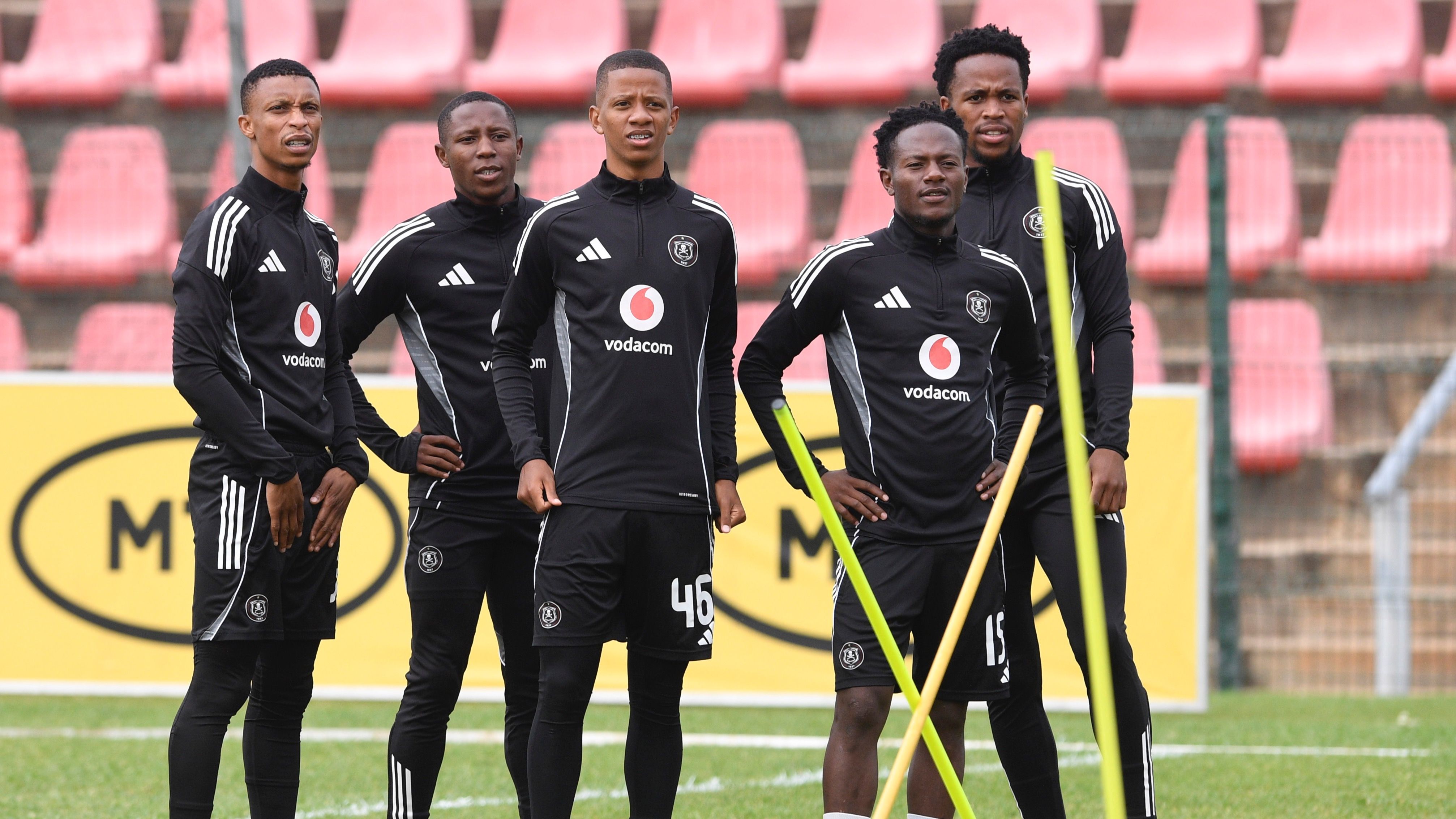 Head coach Abdeslam Ouaddou addresses Orlando Pirates' transfer buzz after  two new faces spotted at training | Goal.com South Africa