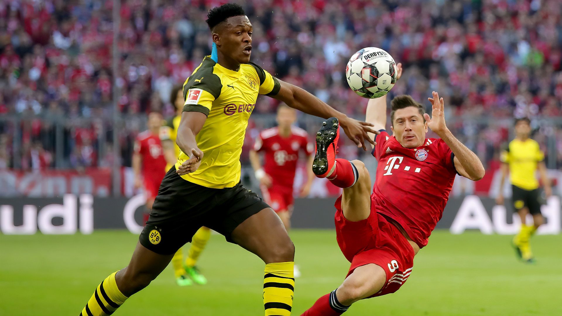 DAN AXEL ZAGADOU BORUSSIA DORTMUND ROBERT LEWANDOWSKI BAYERN MÜNCHEN