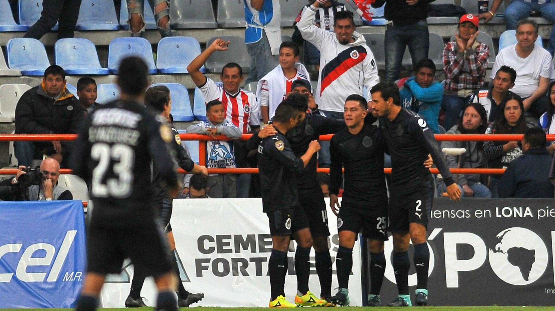 Michael Perez Chivas