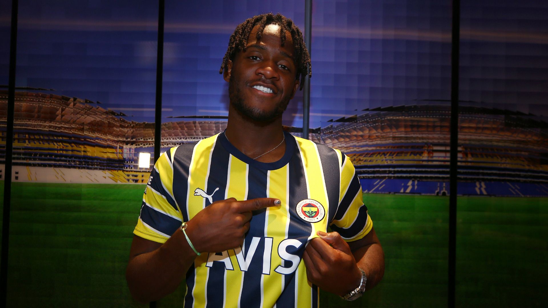 Michy Batshuayi Fenerbahce 2022