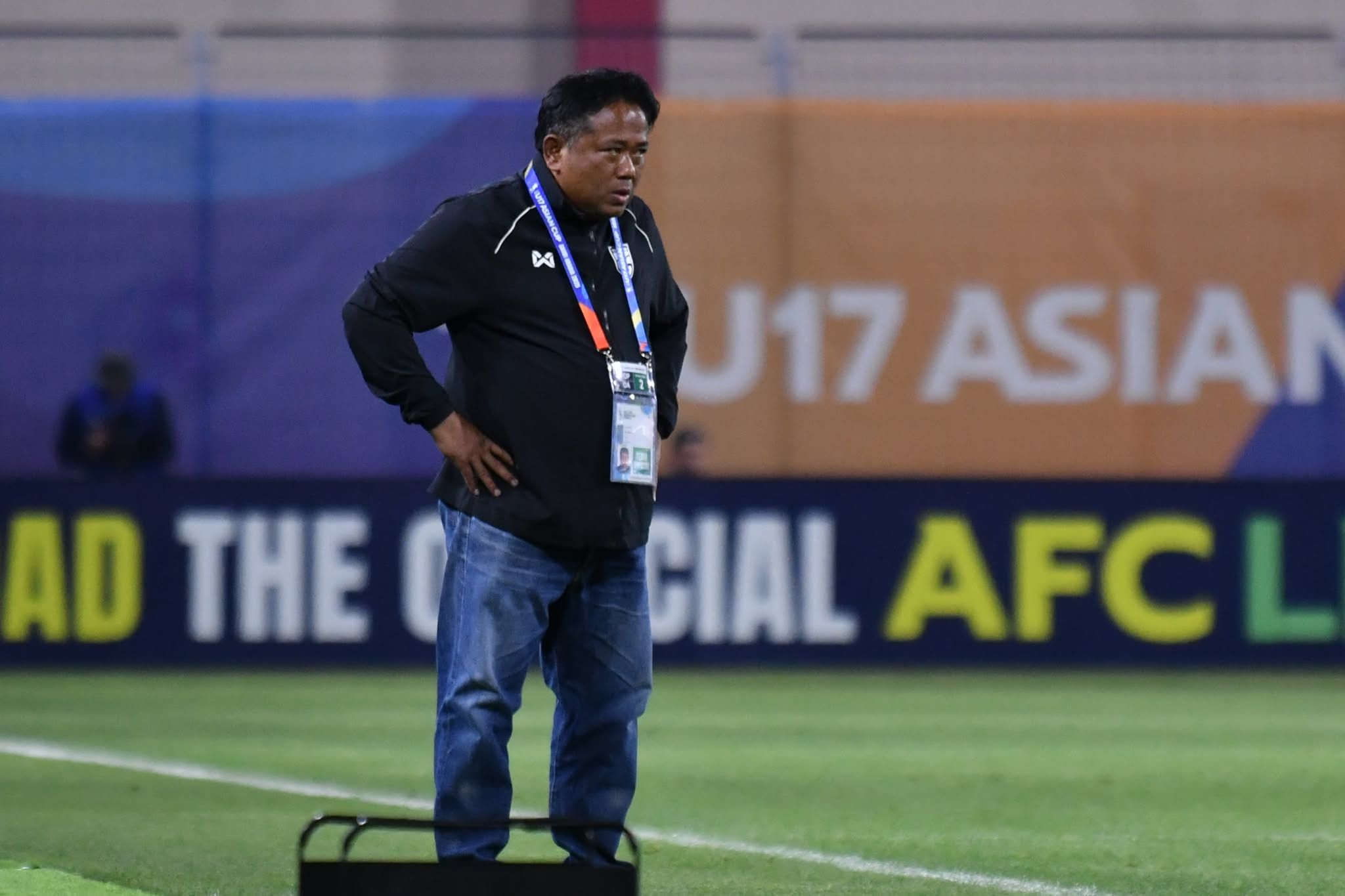 จเด็จ มีลาภ