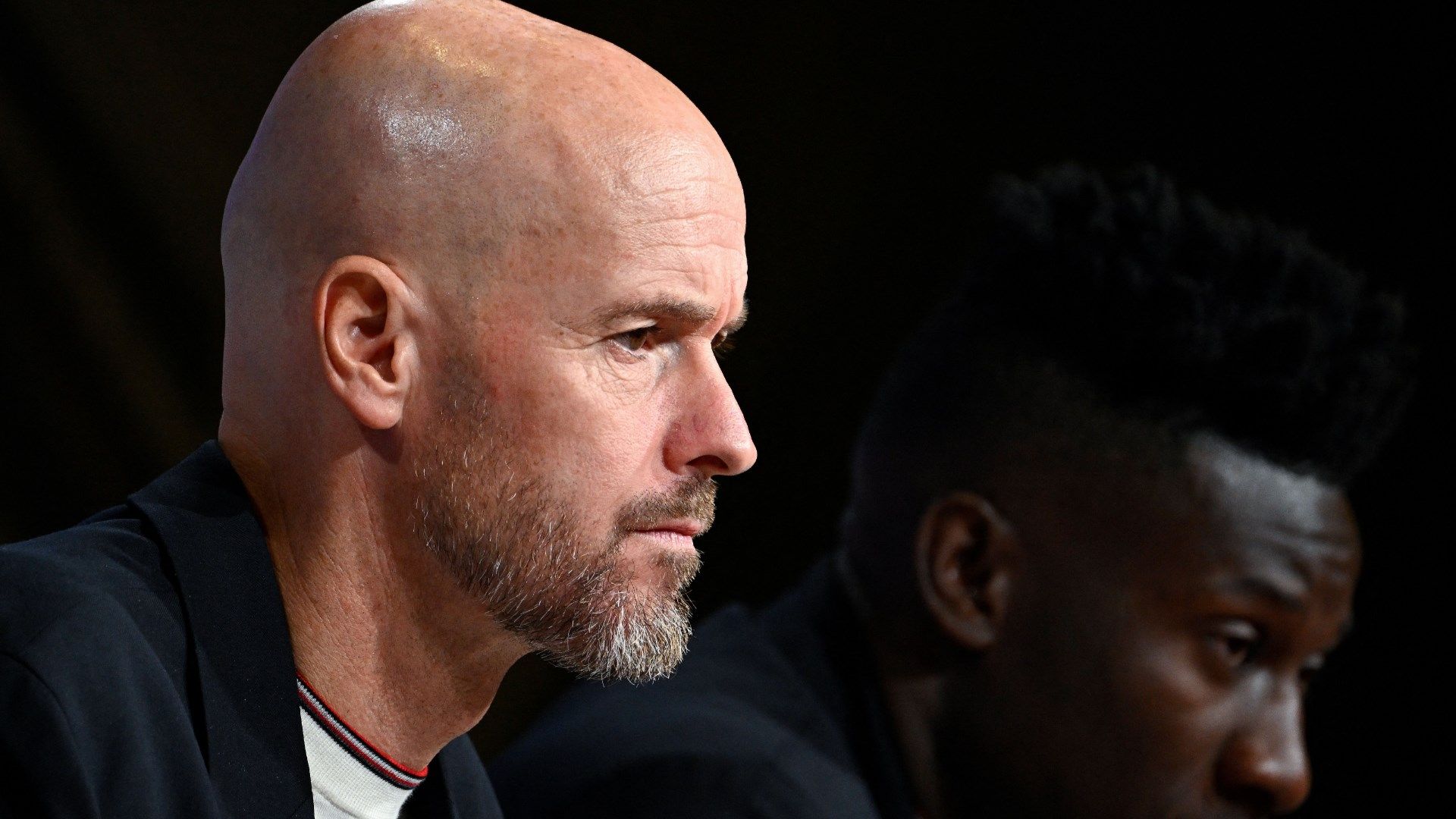 Ten-Hag-Onana-Man-Utd