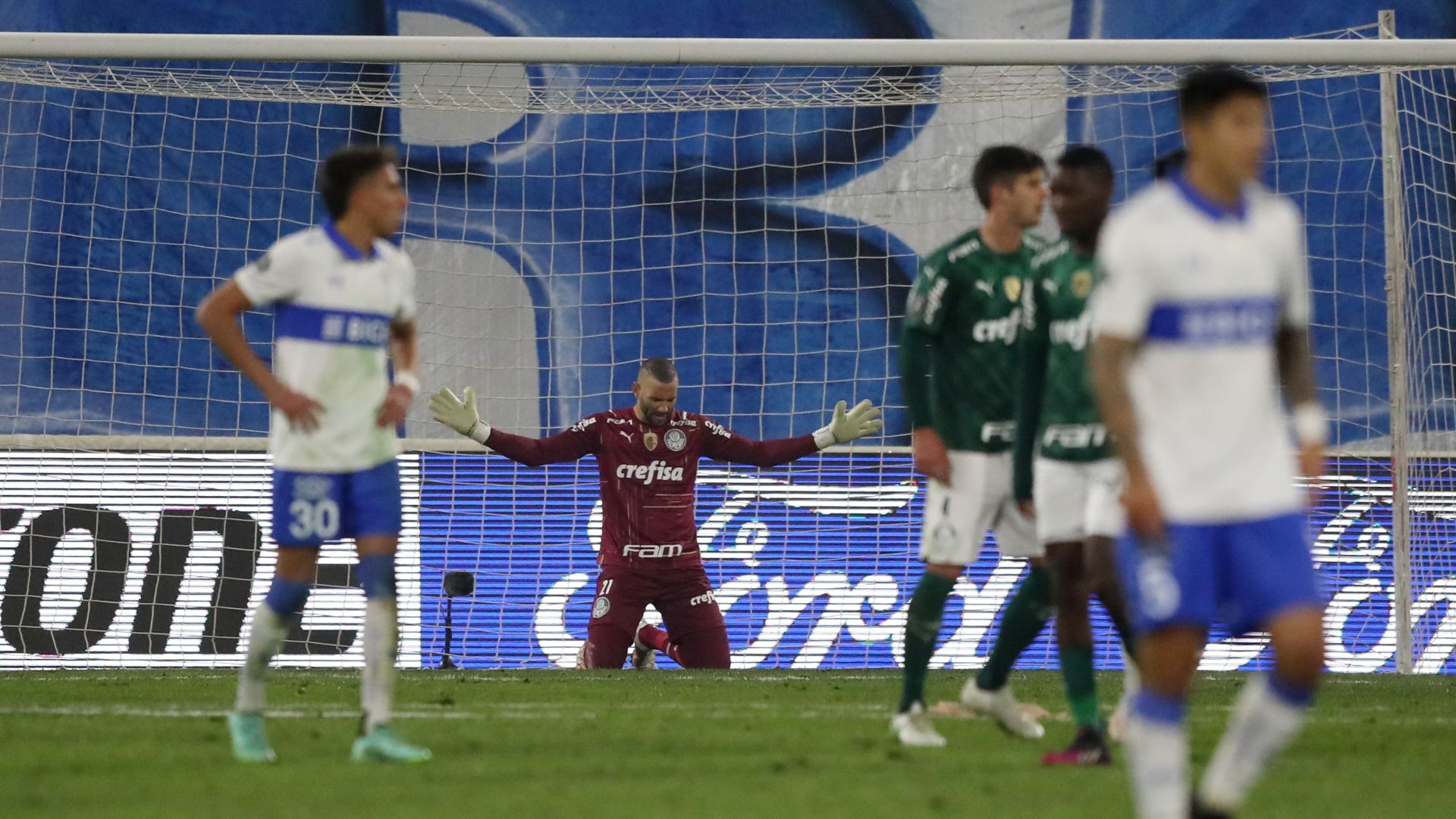 160721 Universidad Católica Palmeiras Weverton y Benjamín Kuscevic
