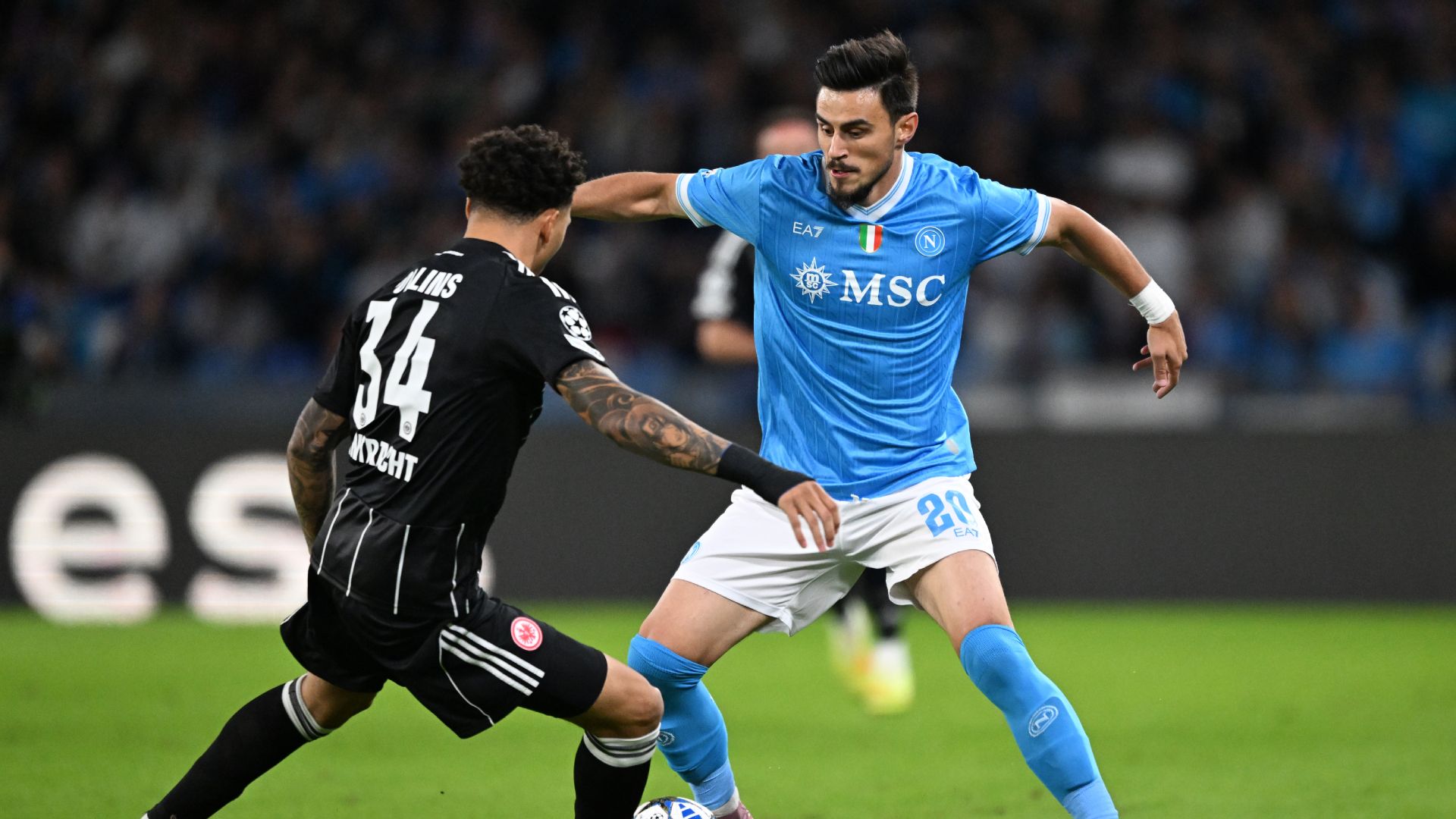 Elmas Napoli Eintracht Francoforte 4 novembre 2025