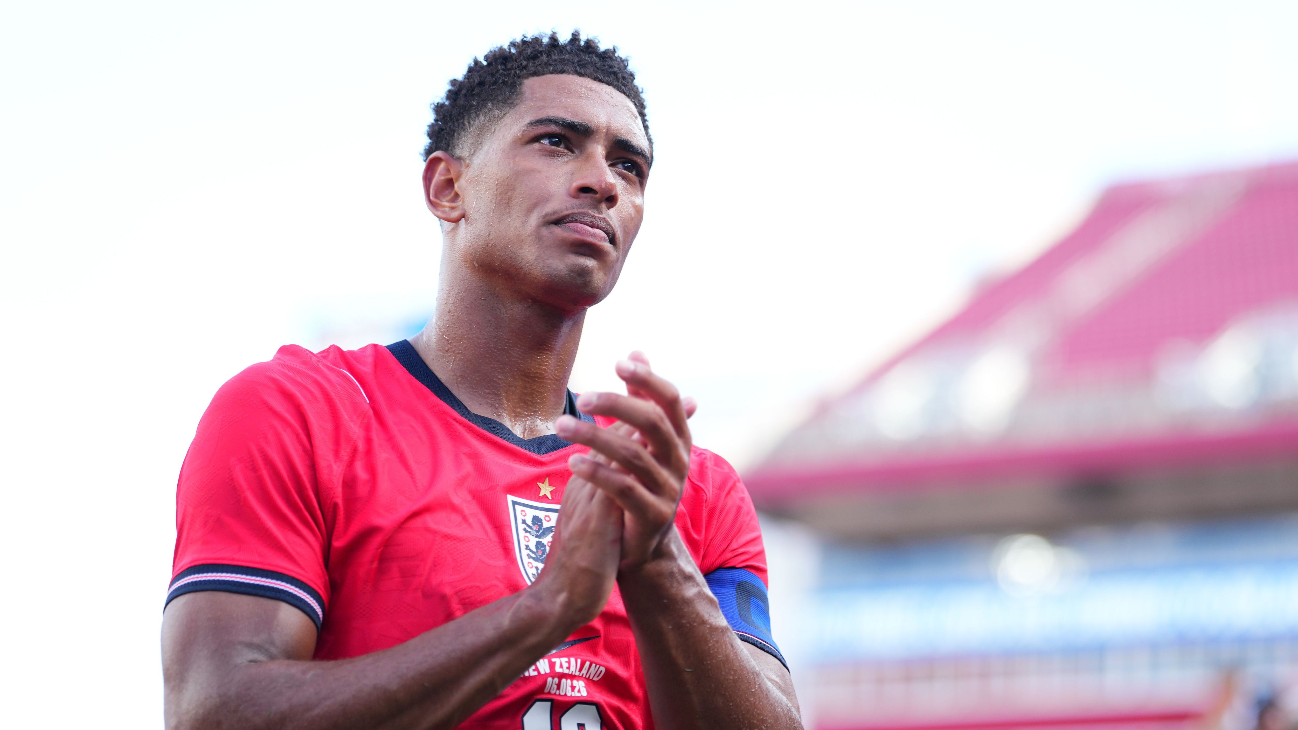 England's World Cup Midfield: Bellingham or Rogers at #10?