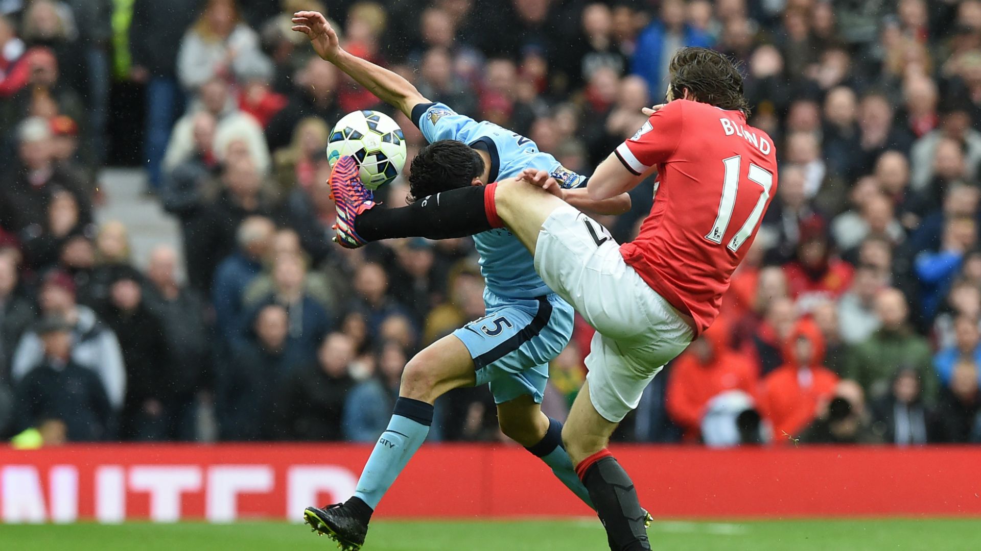 Daley Blind Manchester United Manchester City 12042015