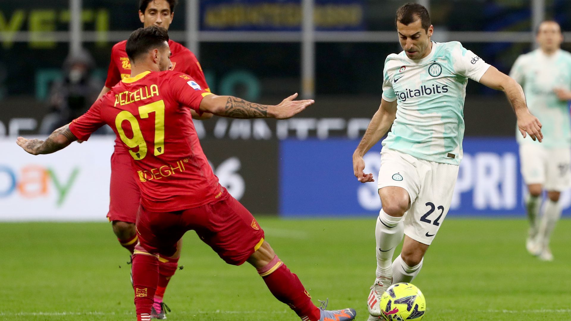 Henrikh Mkhitaryan Inter Lecce Serie A