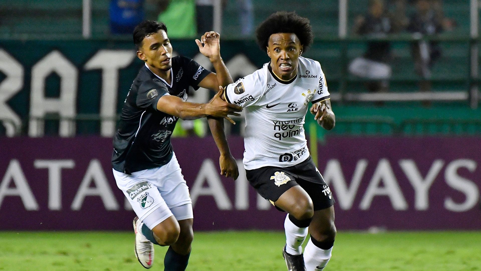 Edgar Camargo, Willian, Deportivo Cali x Corinthians, Libertadores, 04052022