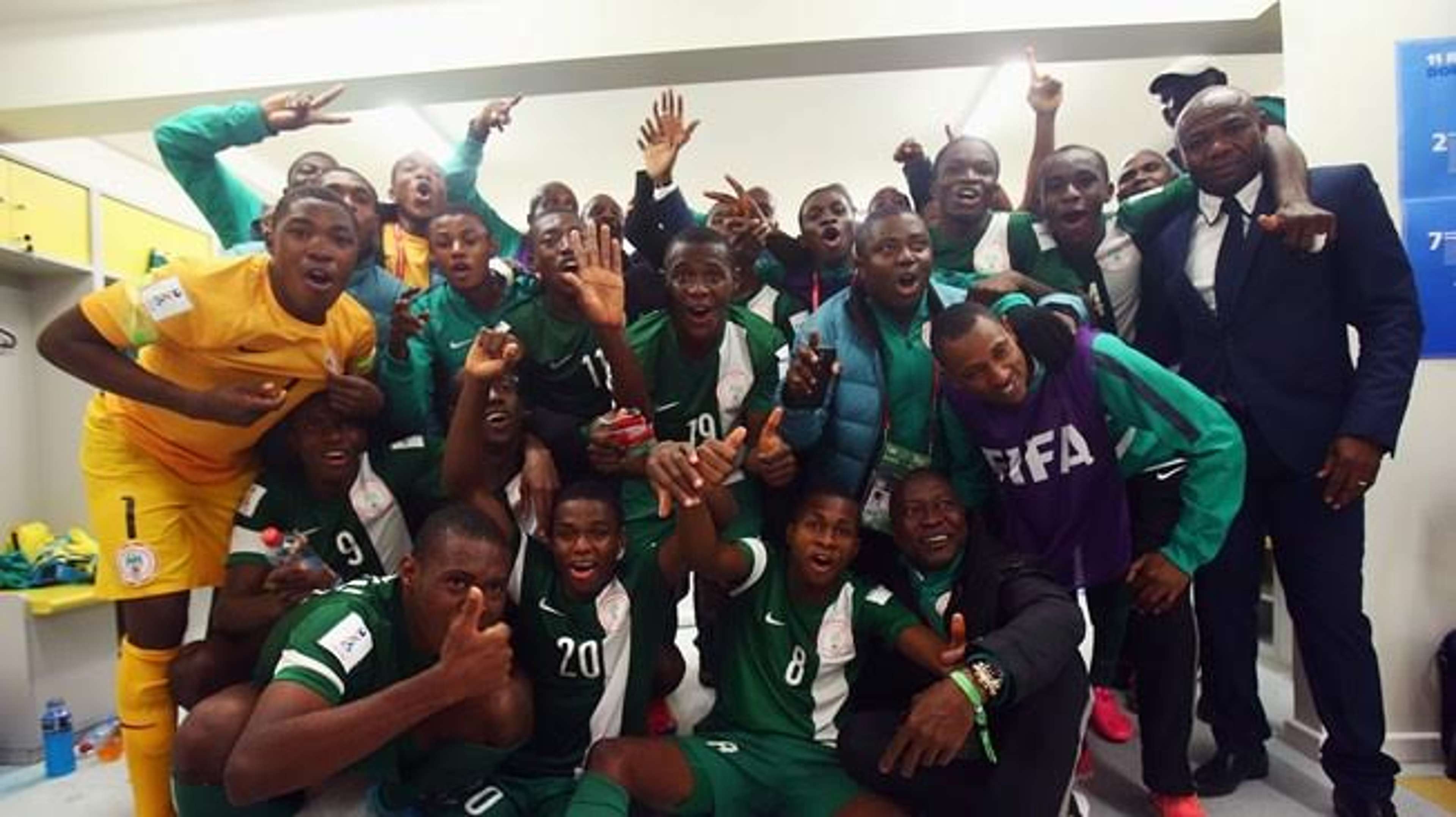 Nigeria U-17 side celebrates after reaching the final