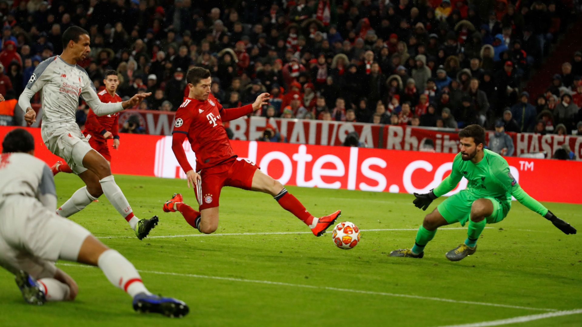 Alisson Lewandowski FC Bayern München Liverpool 13032019