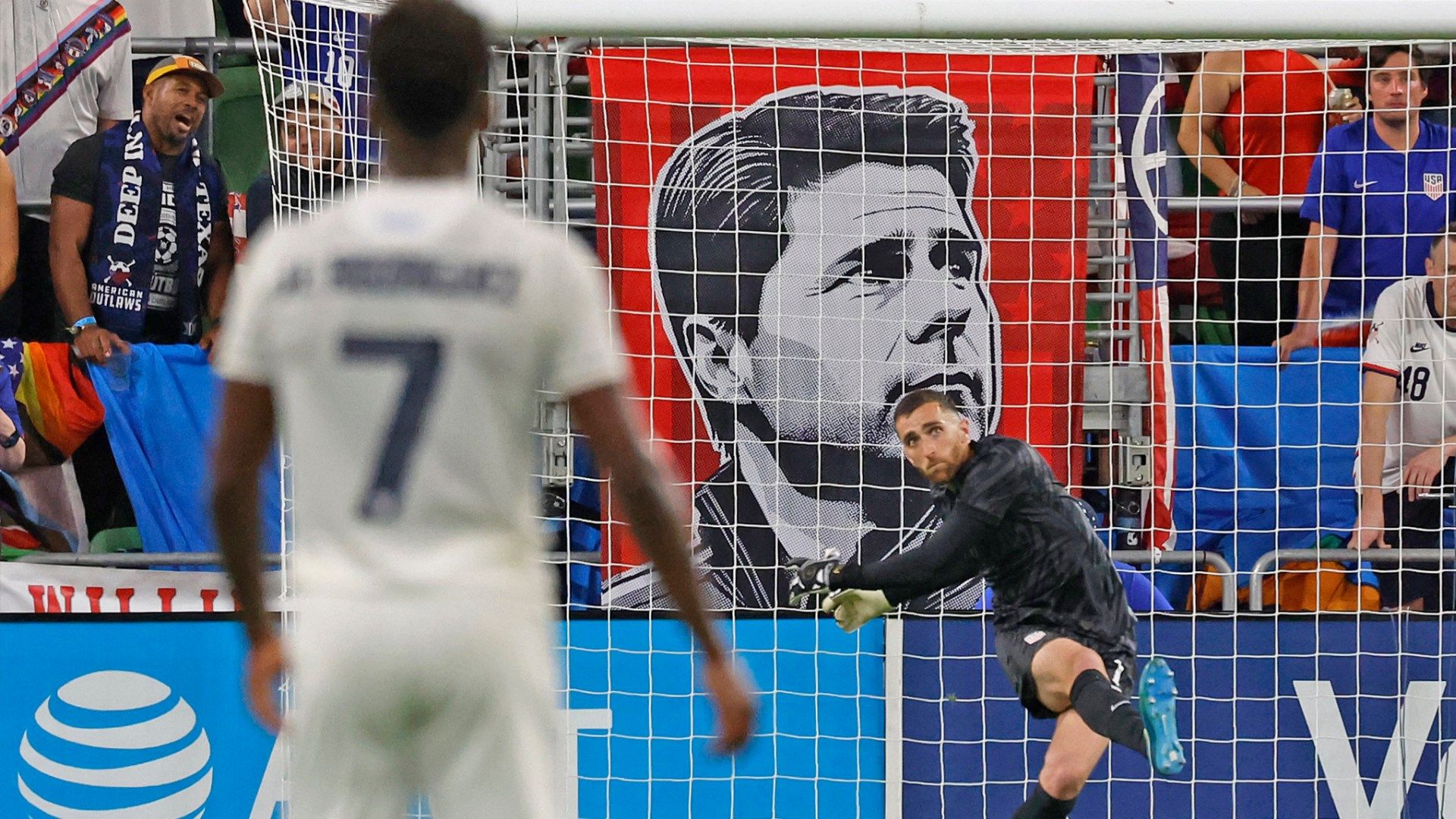 Mauricio Pochettino Matt Turner USMNT