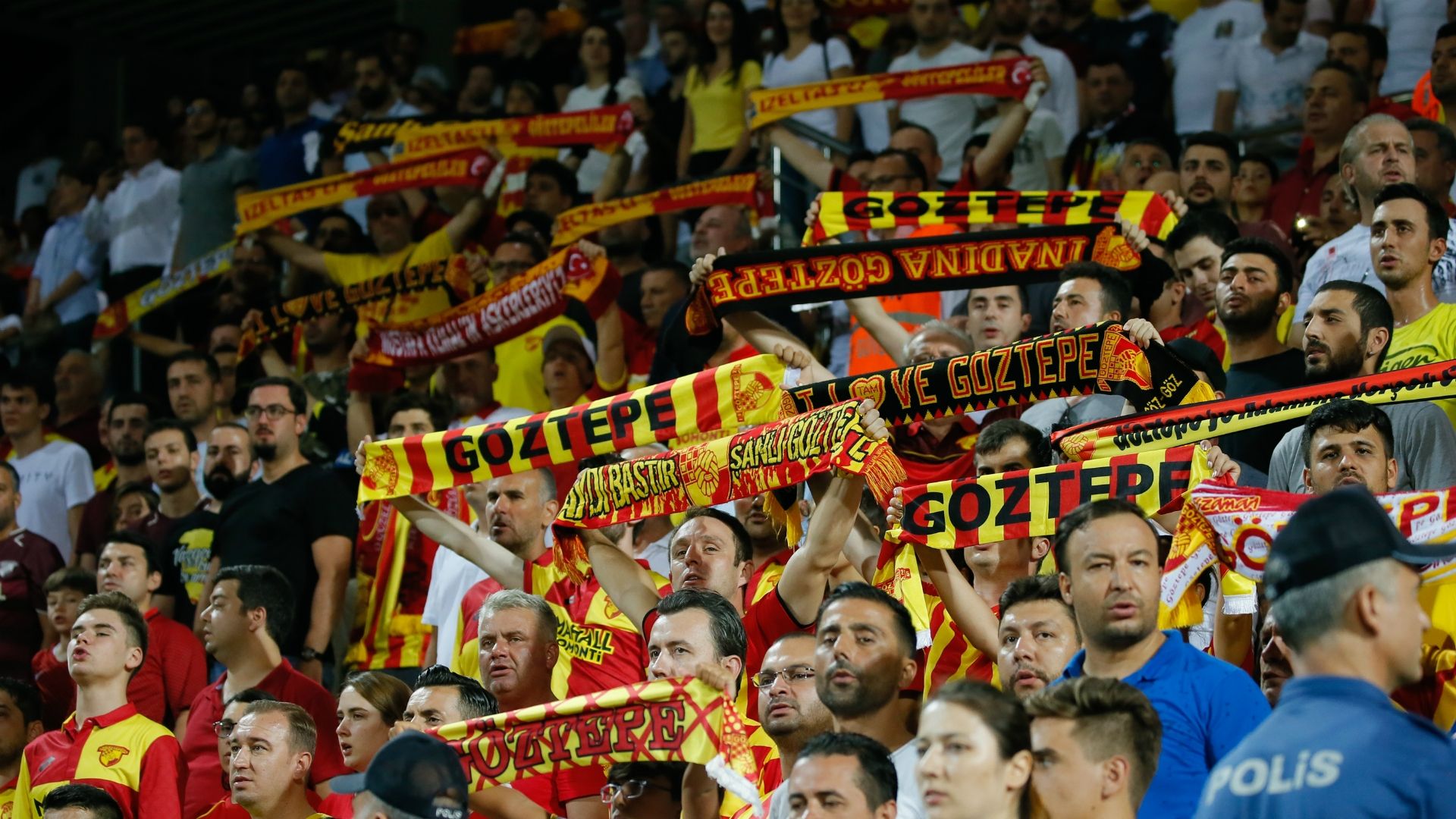 Goztepe fans