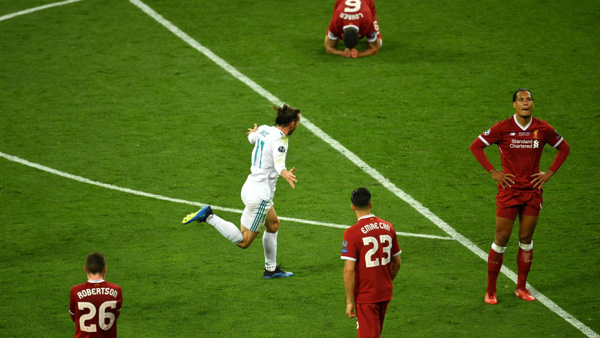 Gareth Bale celebrates in Kiev