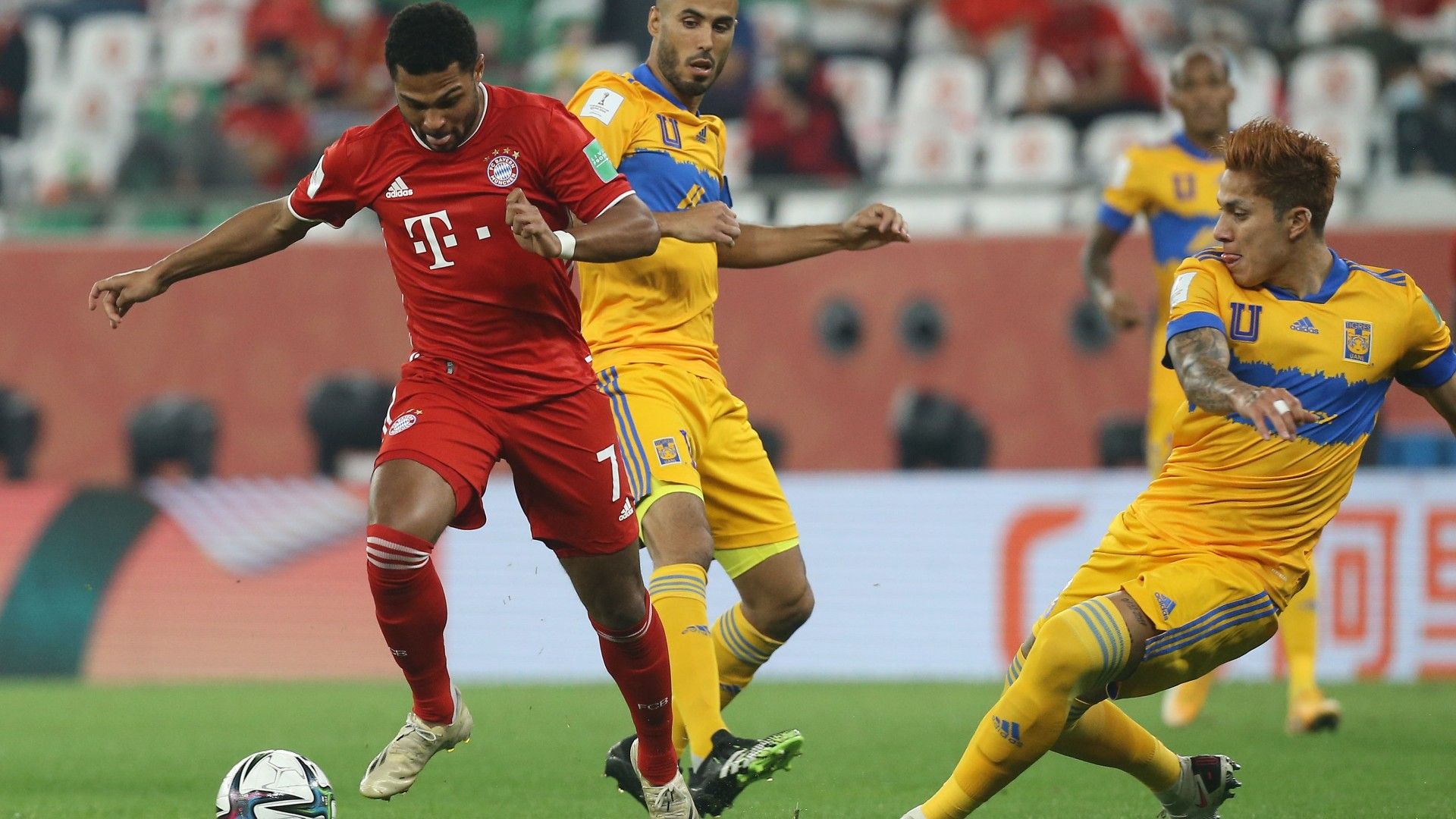 Carlos Salcedo Serge Gnabry Tigres vs Bayern Munich
