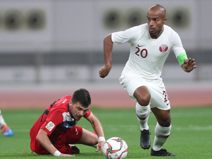 علي عفيف - منتخب قطر