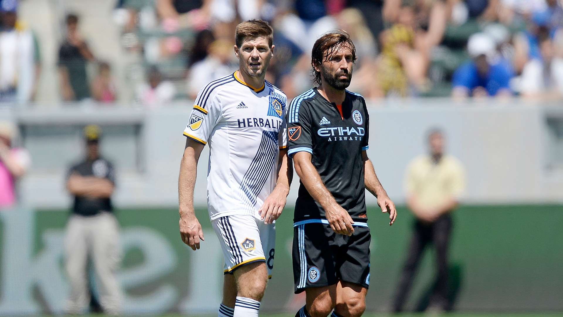 MLS Andrea Pirlo y Steven Gerrard