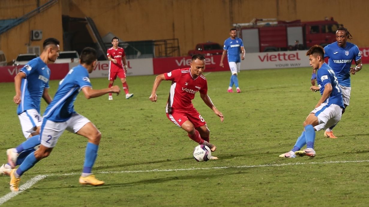 Nguyen Trong Hoang Viettel Than Quang Ninh 2021 V.League