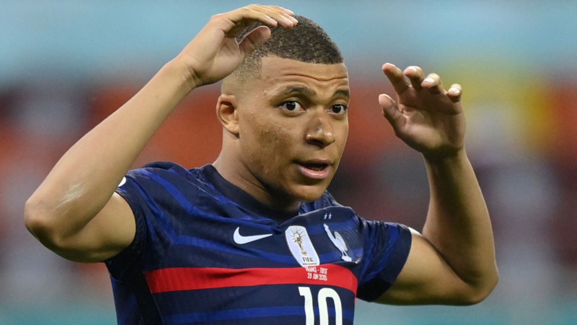 Kylian Mbappé con francia en 2021