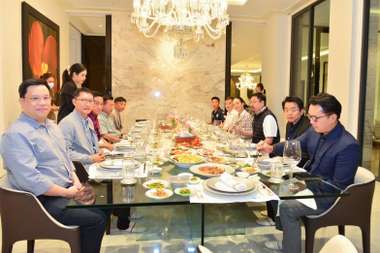 นวลพรรณ ล่ำซำ