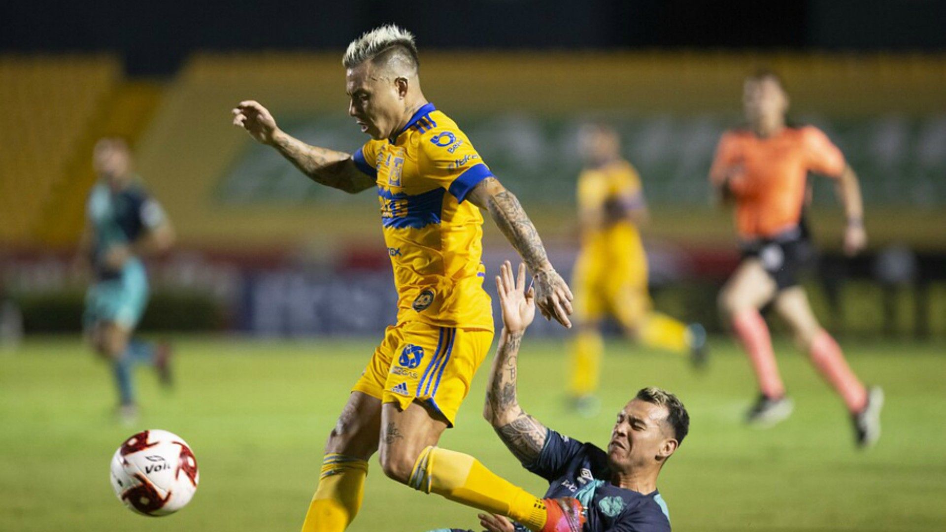 Eduardo Vargas Tigres Apertura 2020