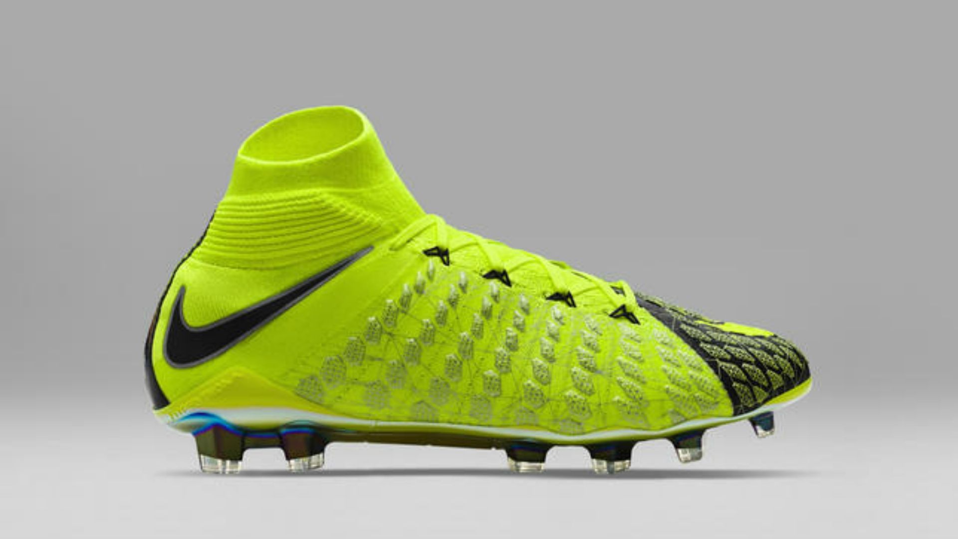 Limited edition Nike X EA SPORTS Hypervenom 3