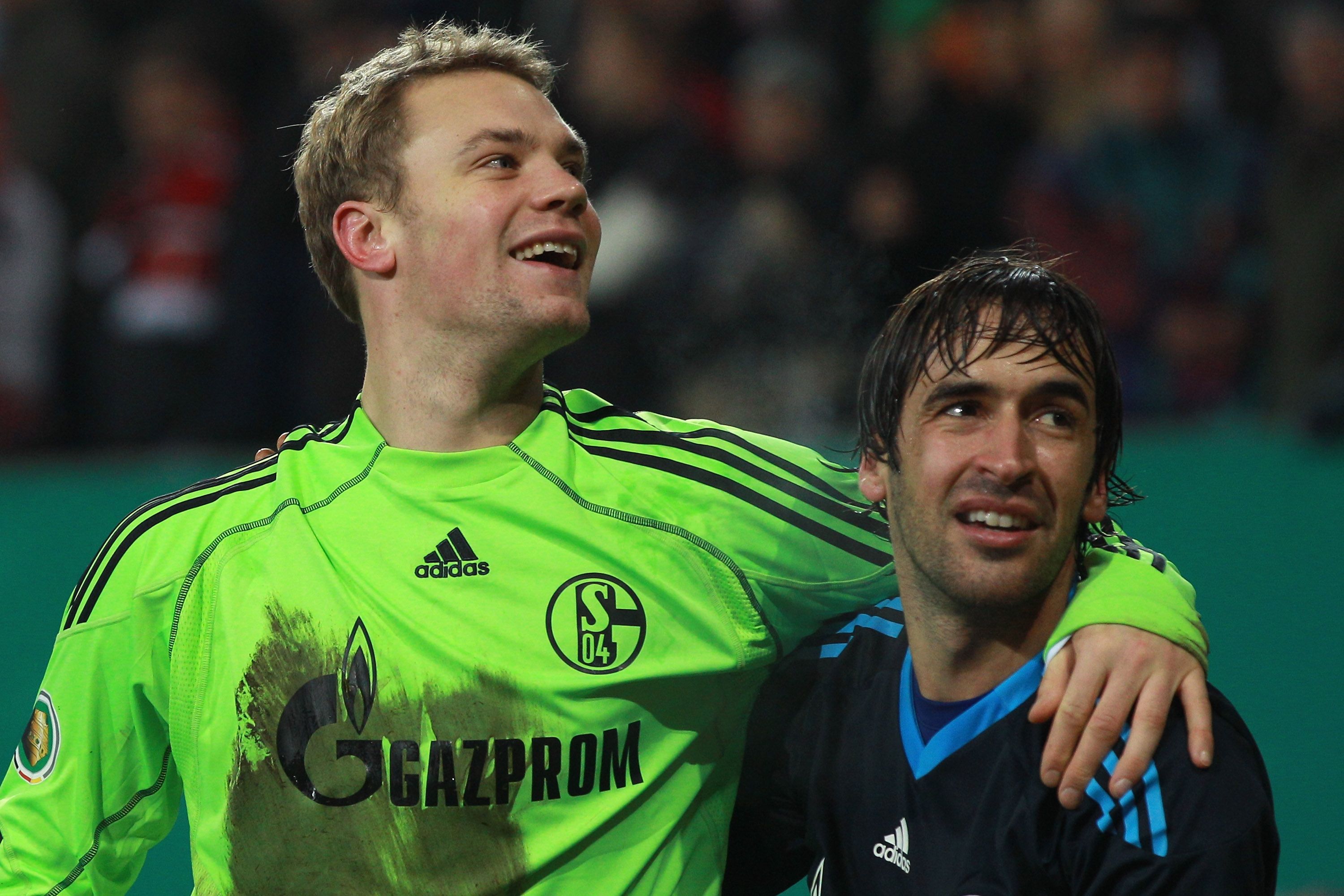 Neuer and Raul - Schalke