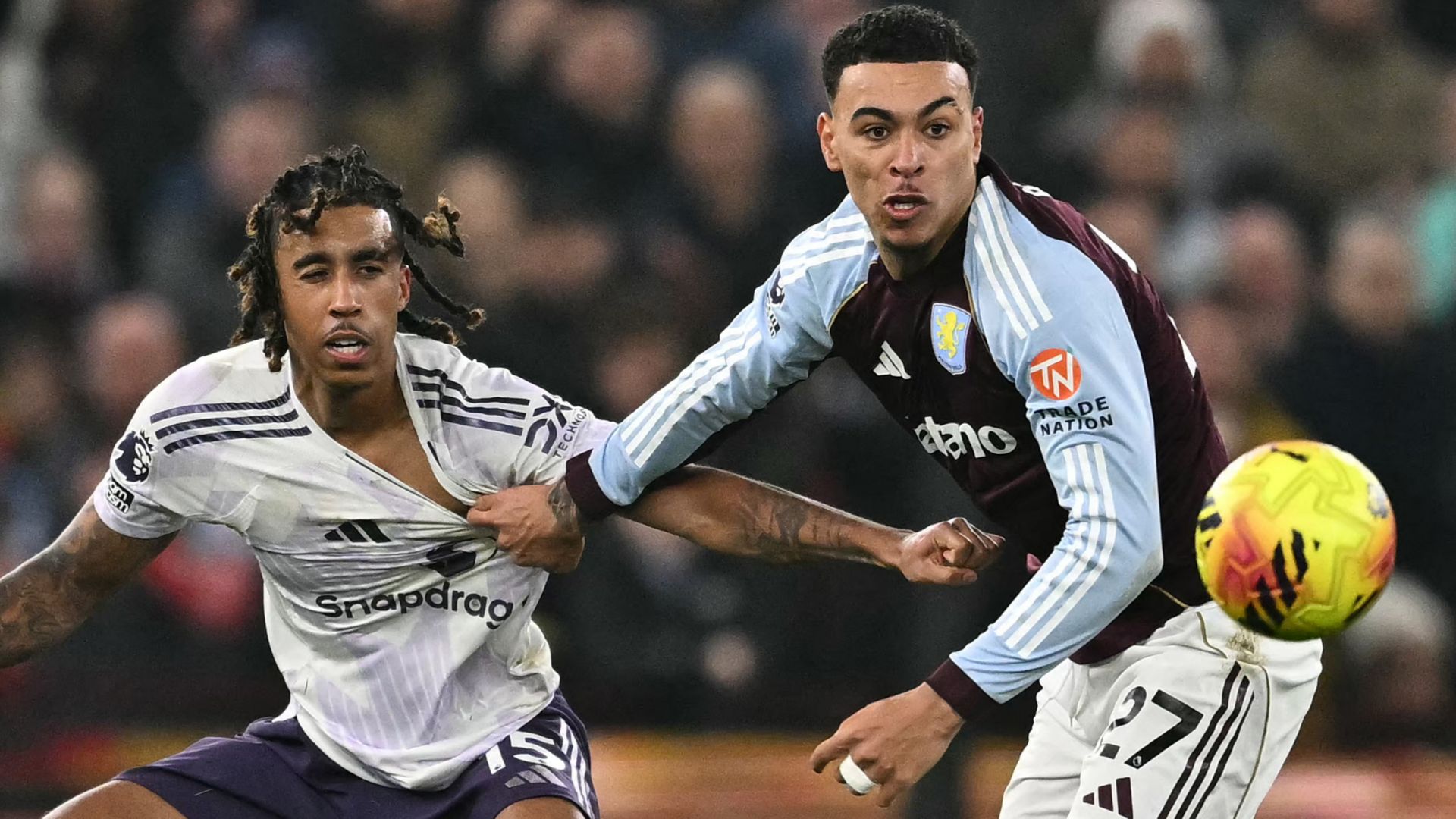 Leny Yoro Morgan Rogers Manchester United Aston Villa 2025-26