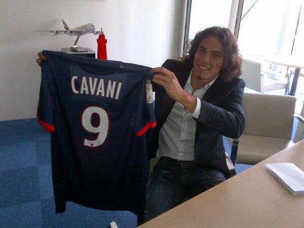Edinson Cavani, presentado en el PSG