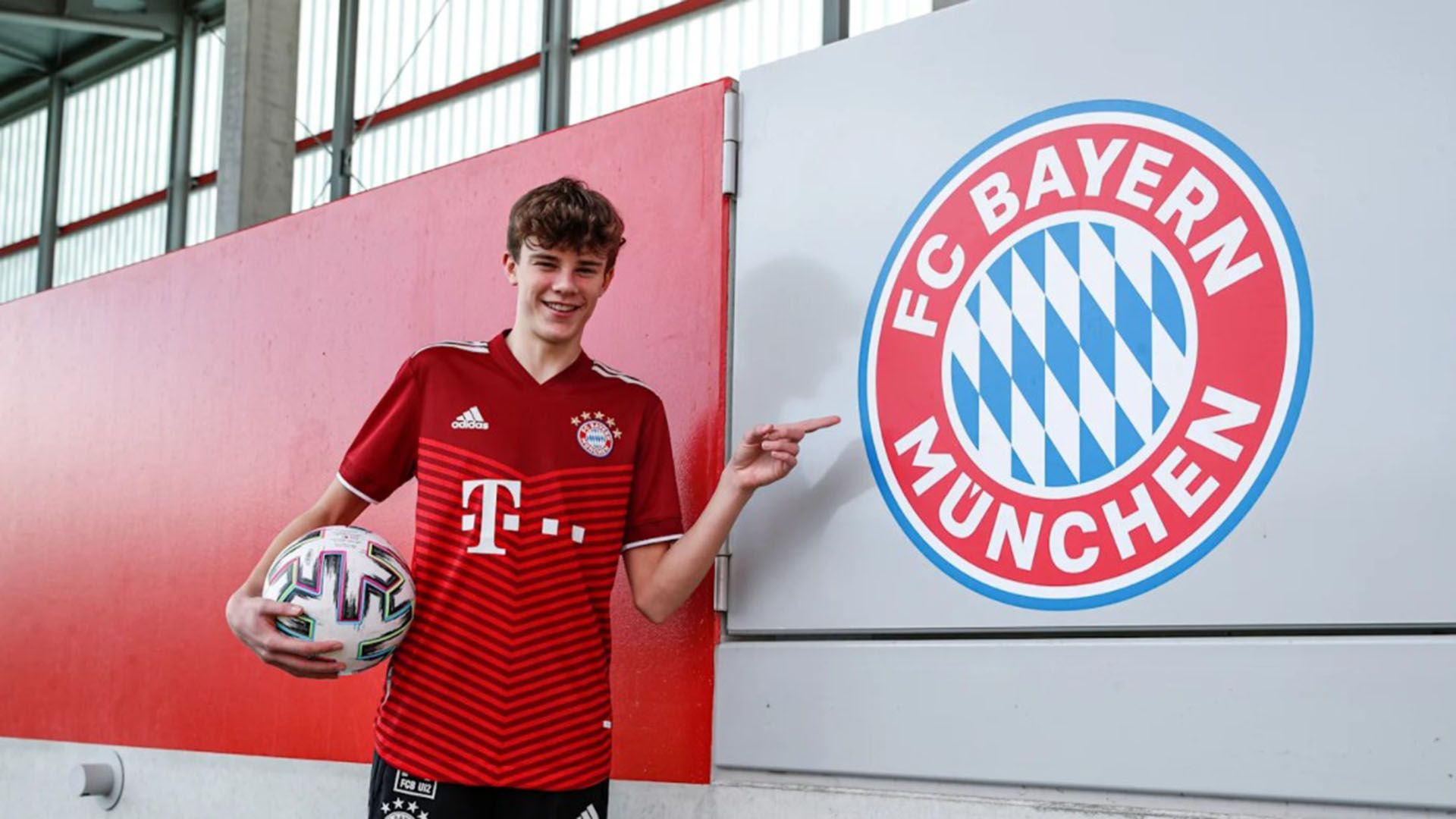 Jonathan Asp Jensen FC Bayern 17022022