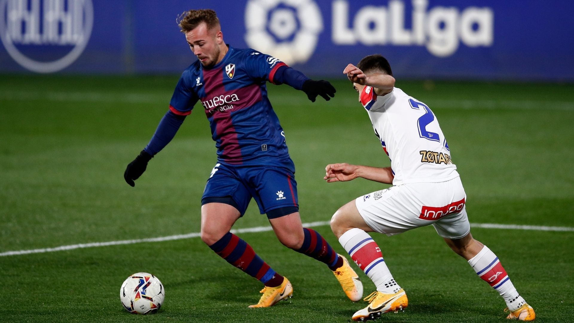 Ontiveros Huesca Alavés La Liga 121220