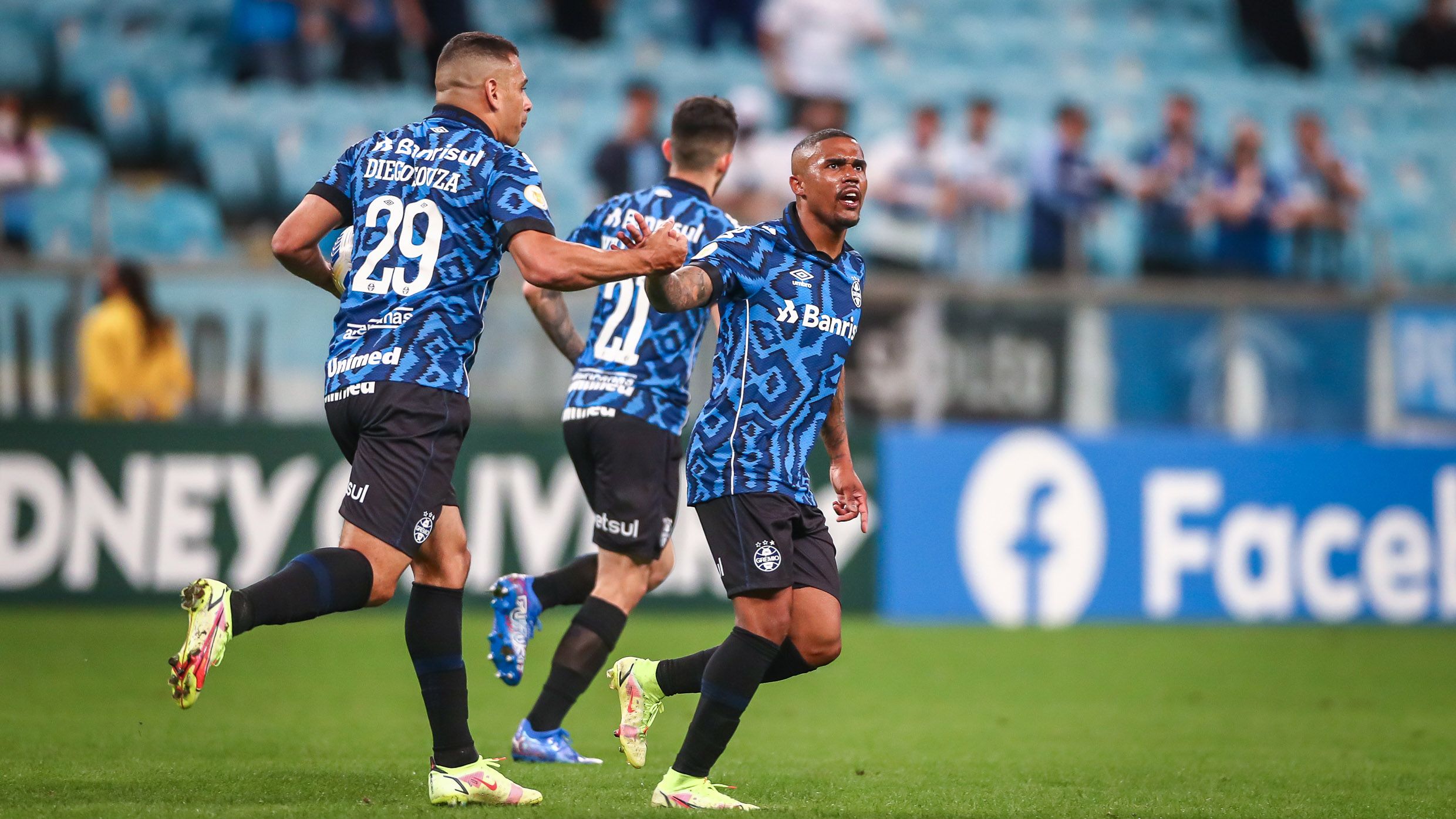Douglas Costa Grêmio