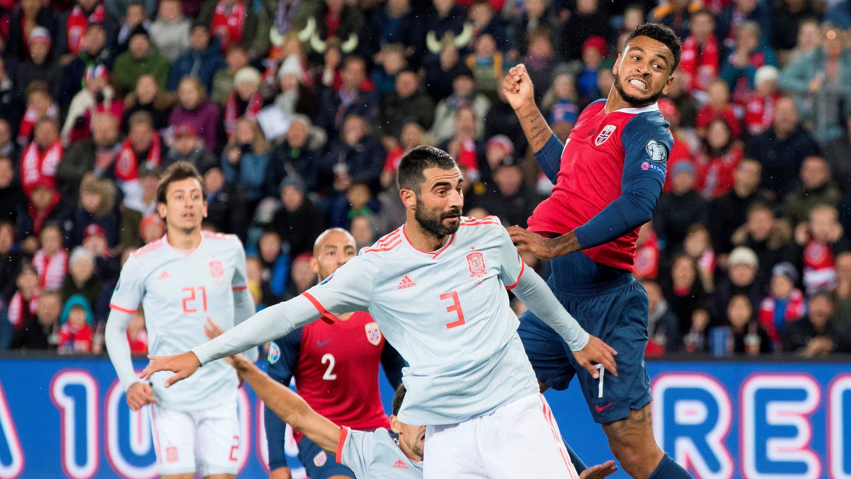 Raul Albiol Joshua King Norway Spain Noruega España Euro 2020 12102019