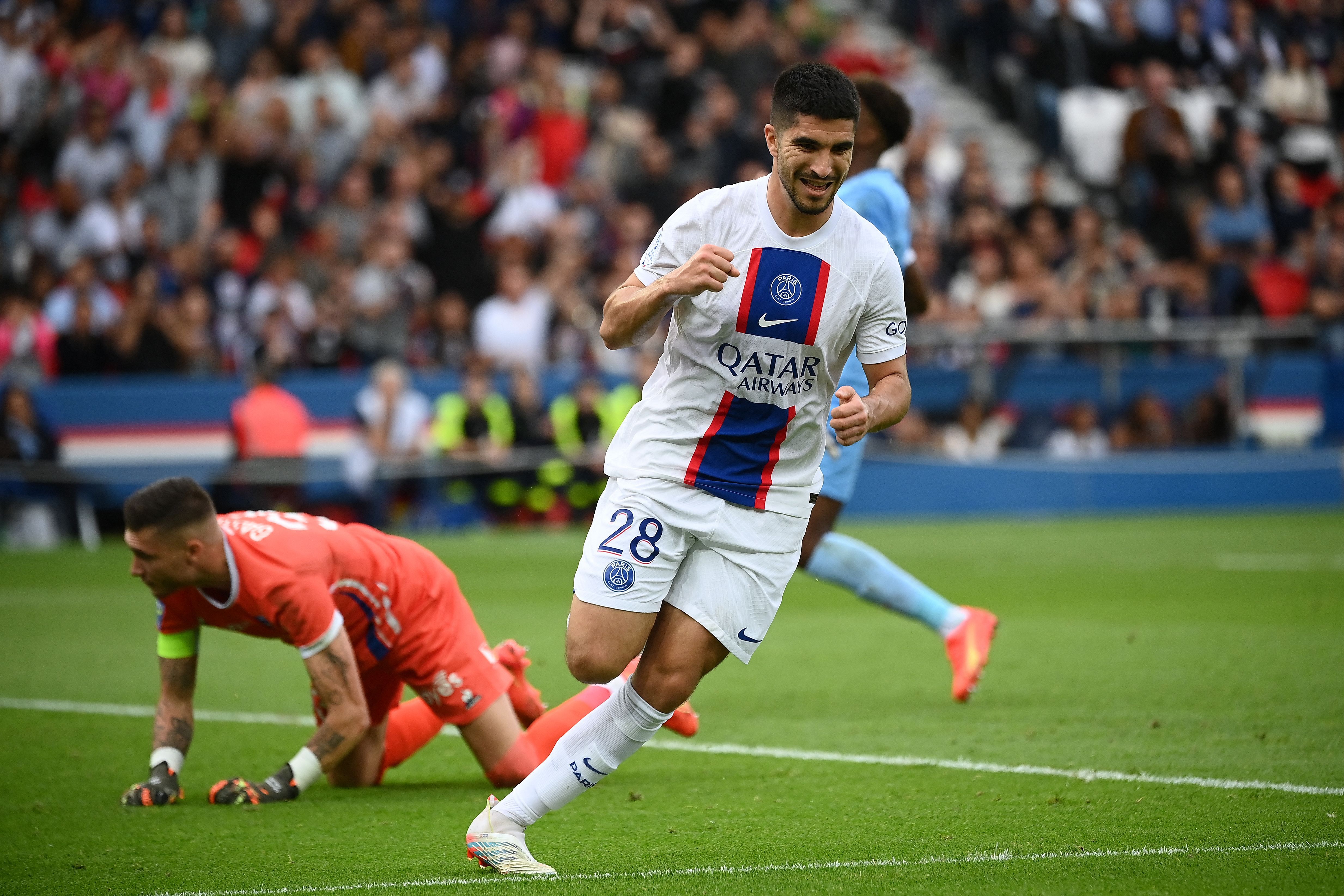 Carlos Soler célèbre son deuxième but sous le maillot parisien, samedi 29 octobre au Parc des Princes