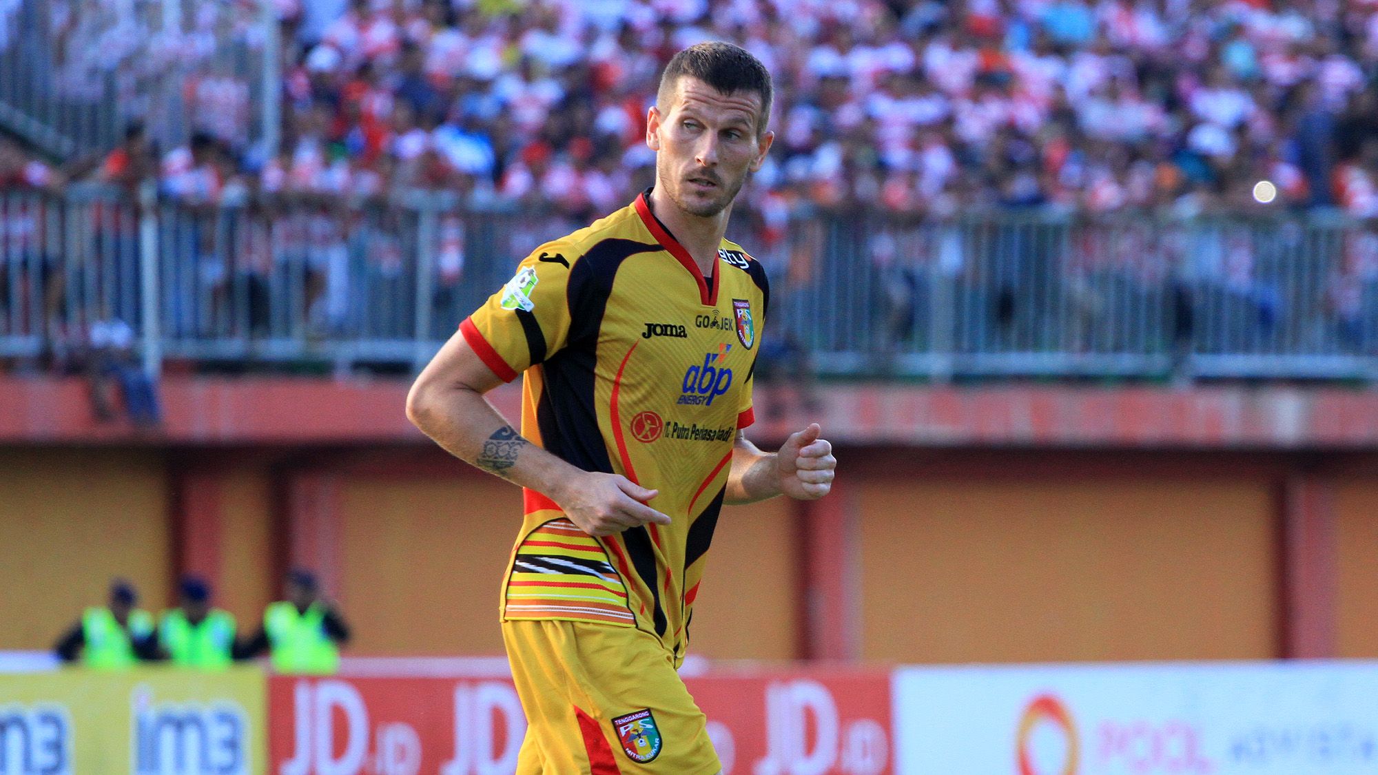 Jorge Gotor Blas - Mitra Kukar