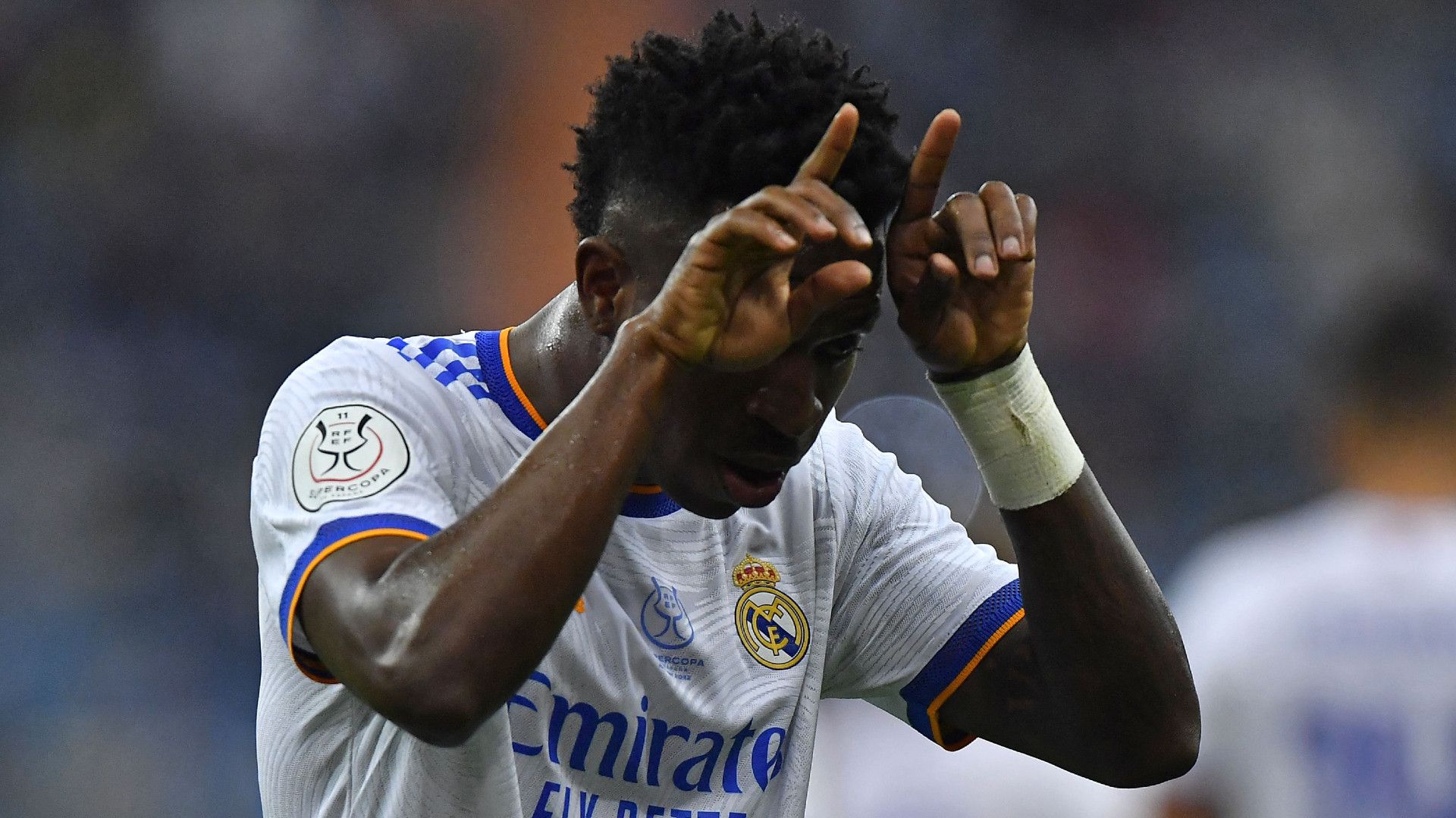 VINICIUS REAL MADRID SUPERCOPA 12012022