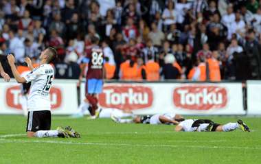 Oguzhan Ozyakup Besiktas Trabzonspor Turkish Super League 10/21/12