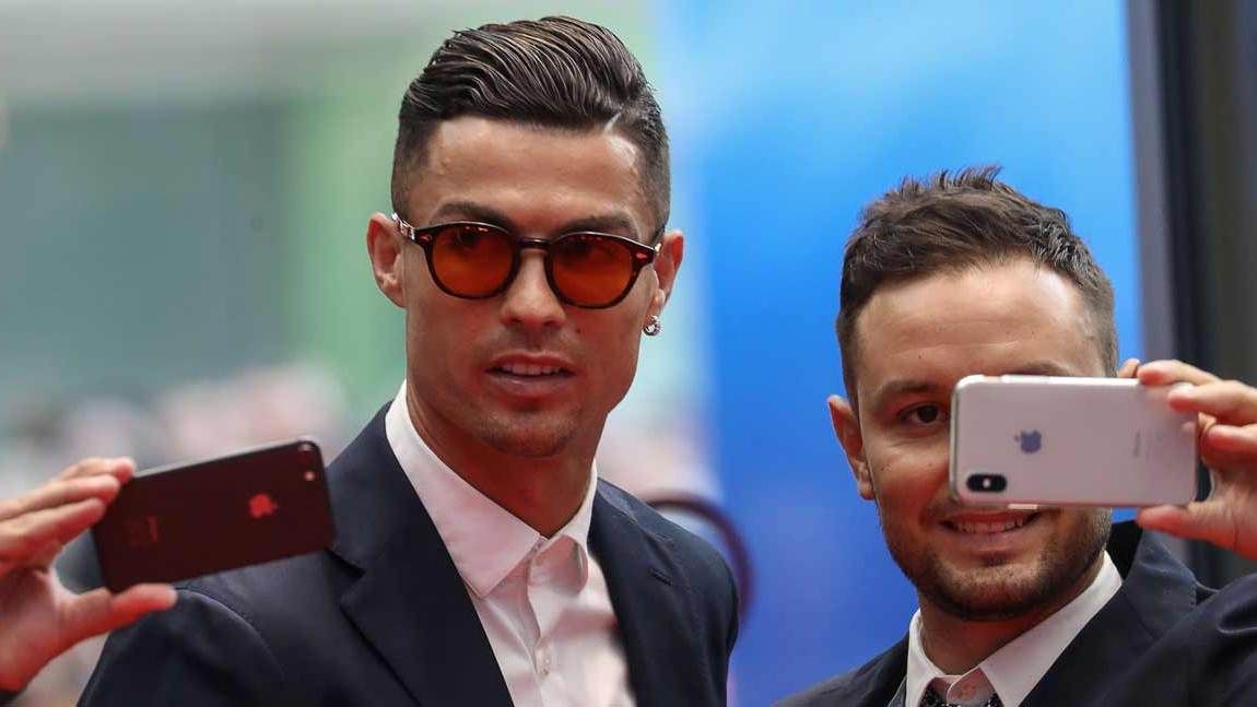 Cristiano Ronaldo Selfie