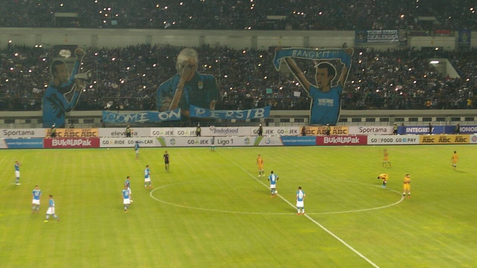 Persib Bandung - Mitra Kukar Gelora Bandung Lautan Api