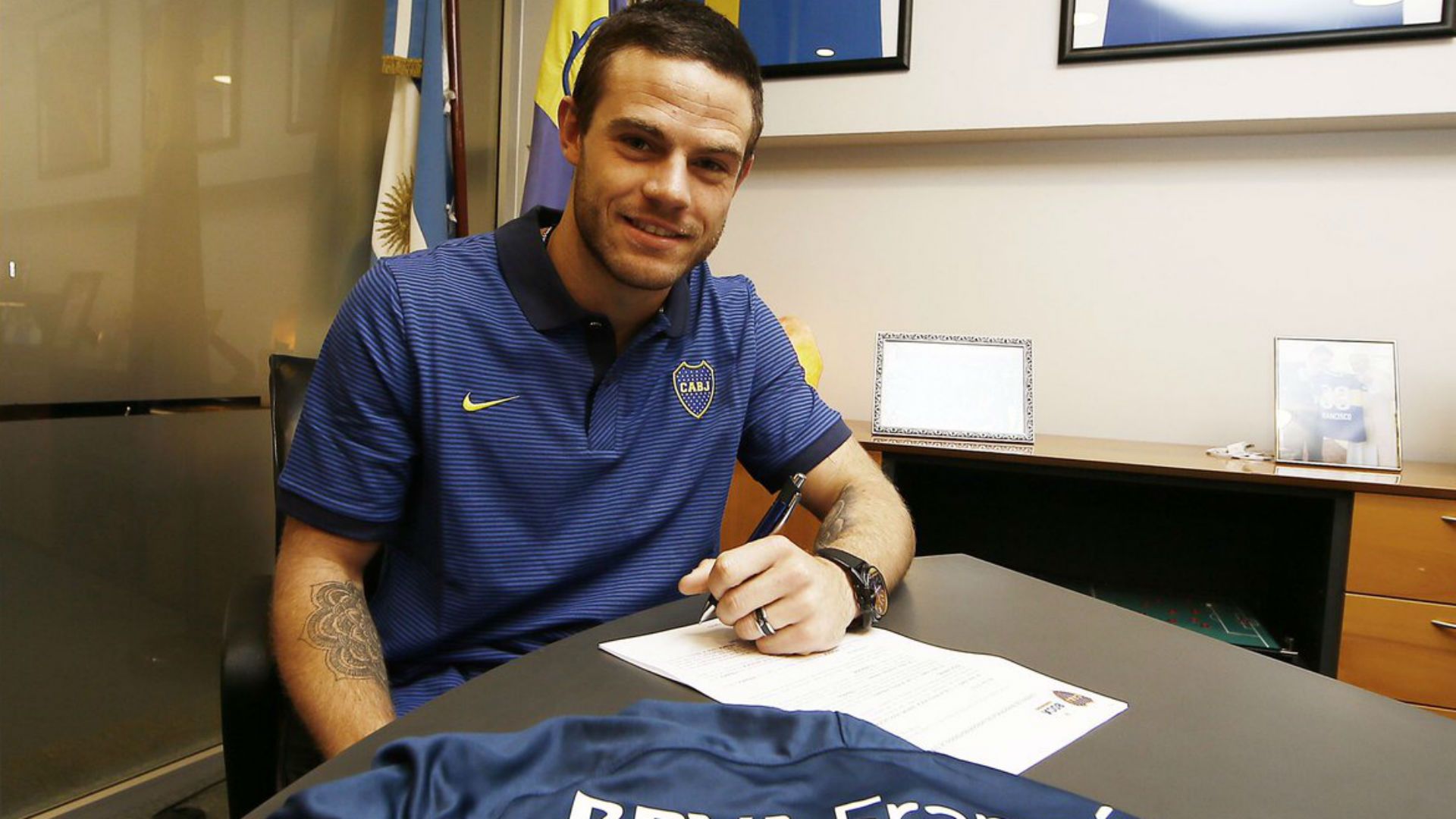 Nahitan Nandez Boca 23082017