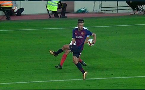 Mano Jordi Alba