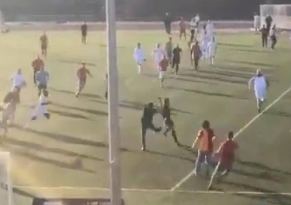 Londra Ligi hakem saldırısı