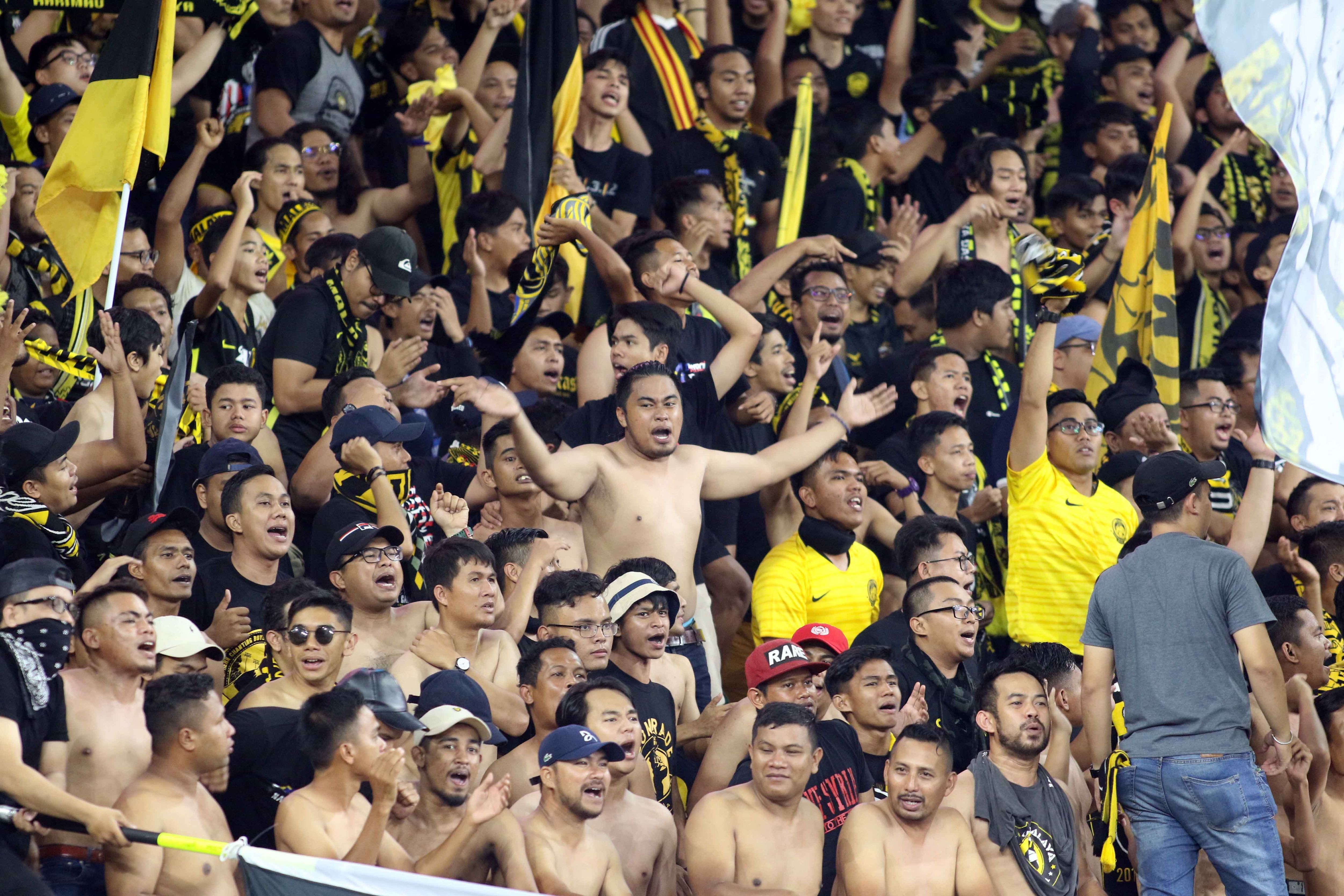 Malaysia fans - Vietnam Malaysia AFF Suzuki Cup 2018 (10)