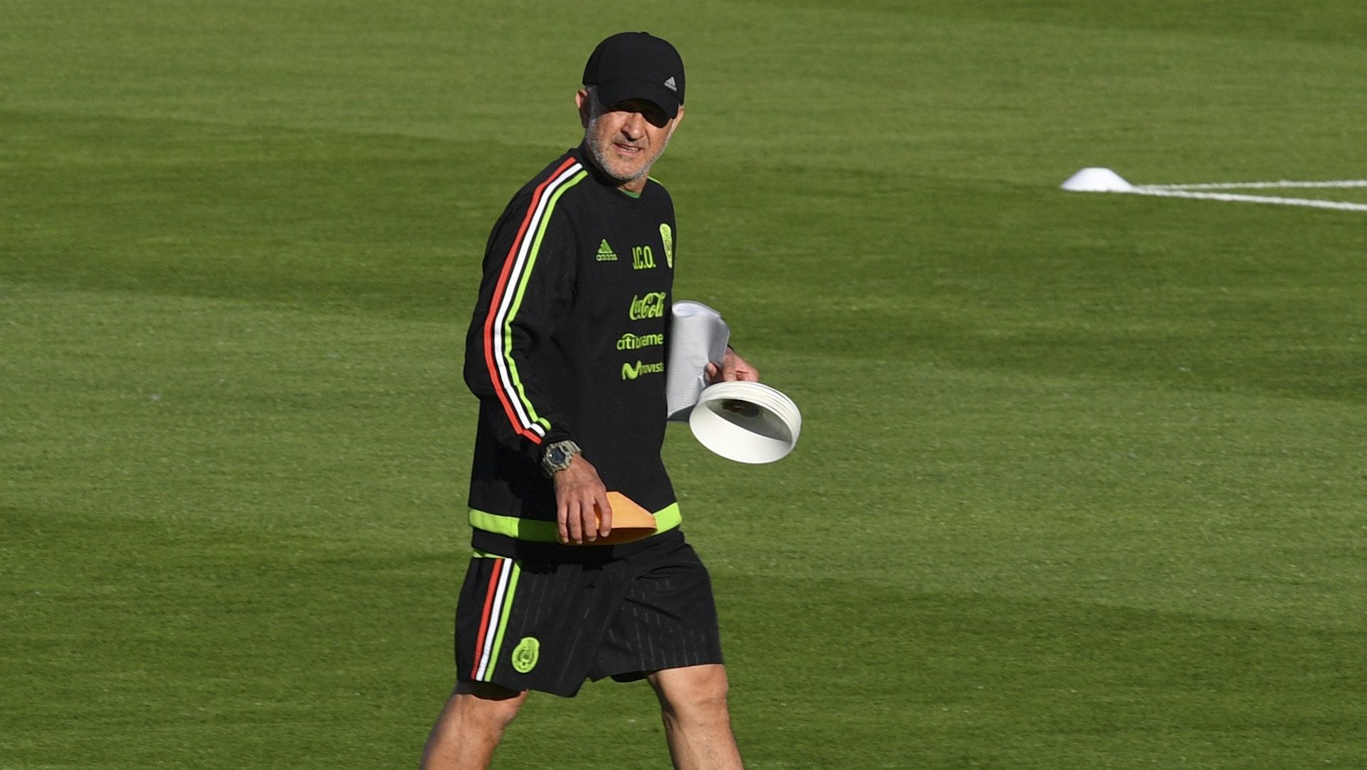 Juan Carlos Osorio Mexico