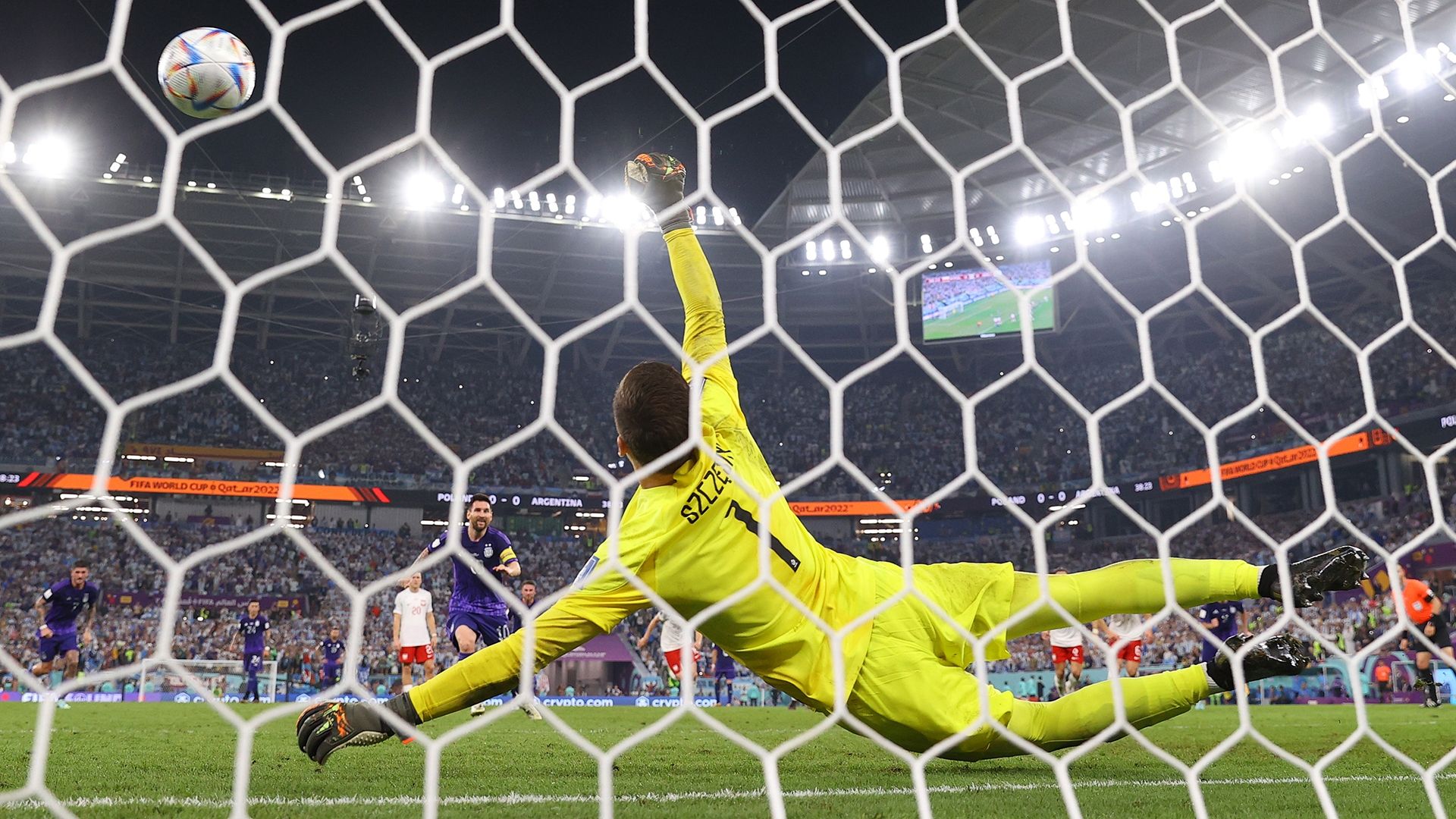 Wojciech Szczesny Lionel Messi Argentina Polonia Qatar 2022