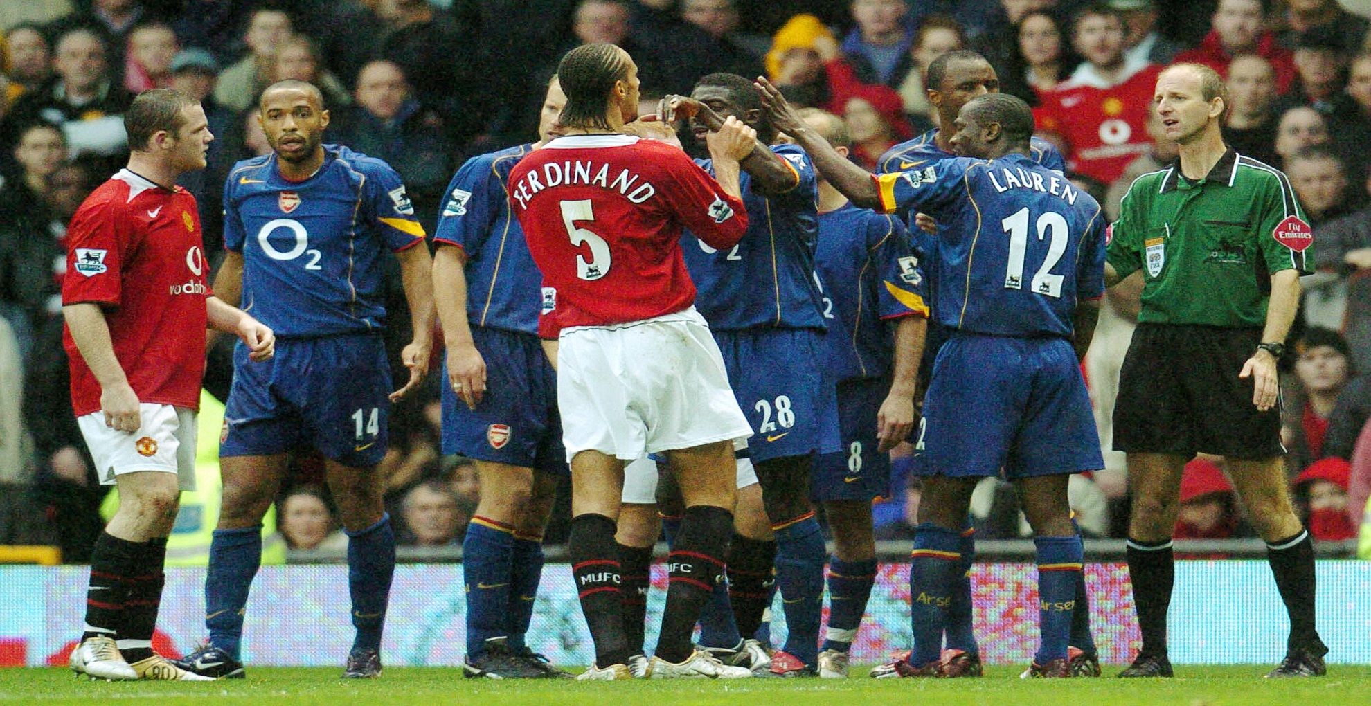 arsenal manchester united  October 2004