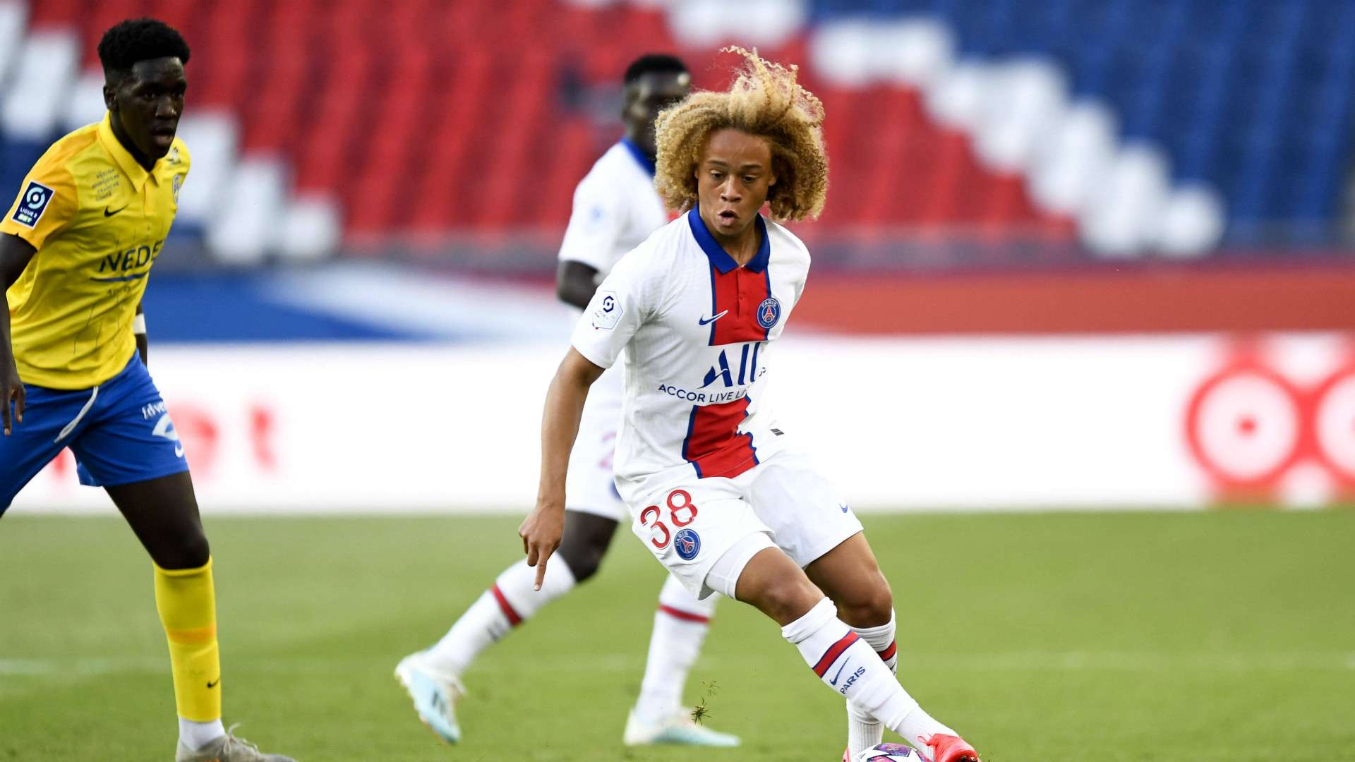 GER ONLY Xavi Simons PSG 2020