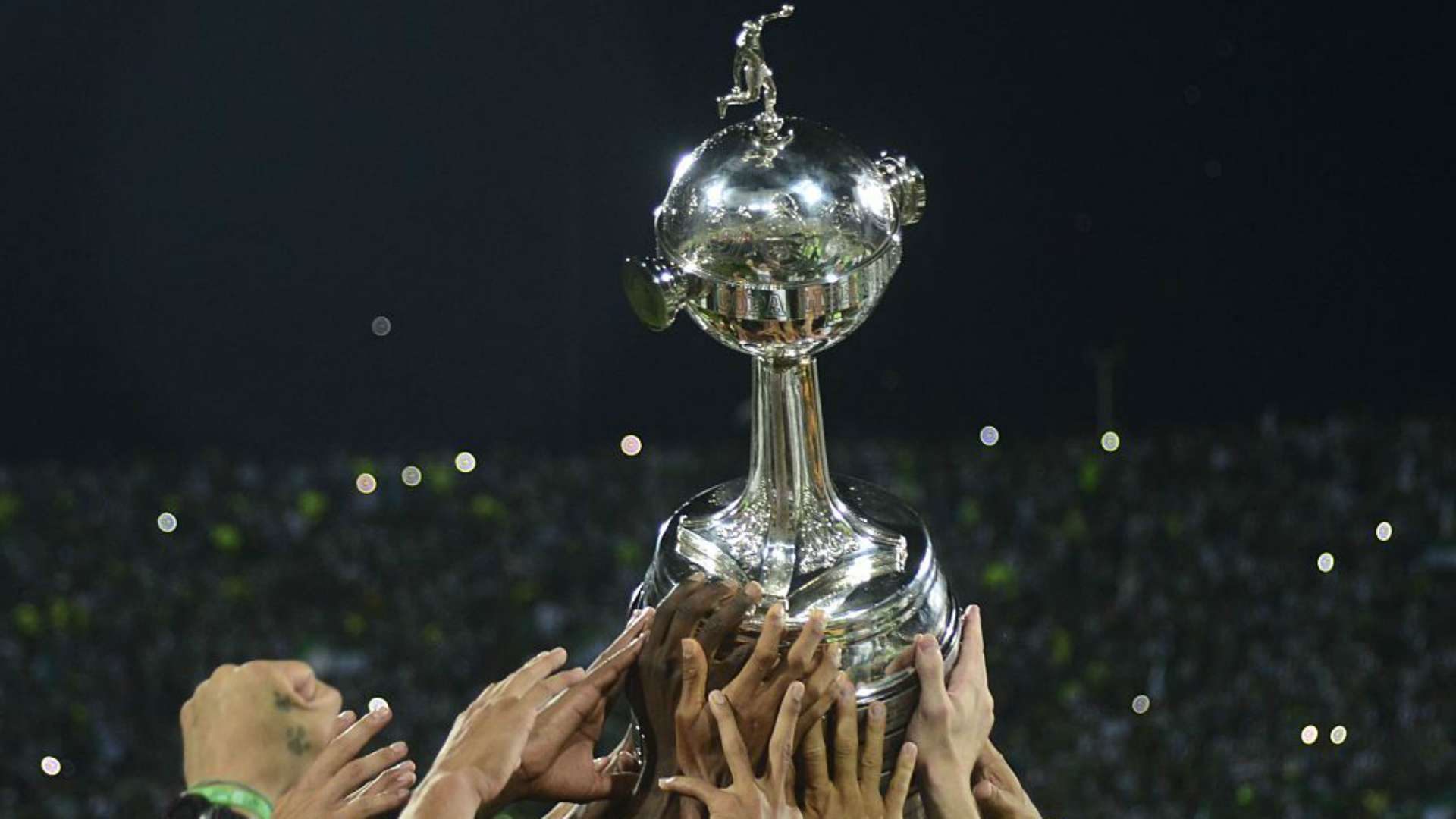Troféu Copa Libertadores 08112018