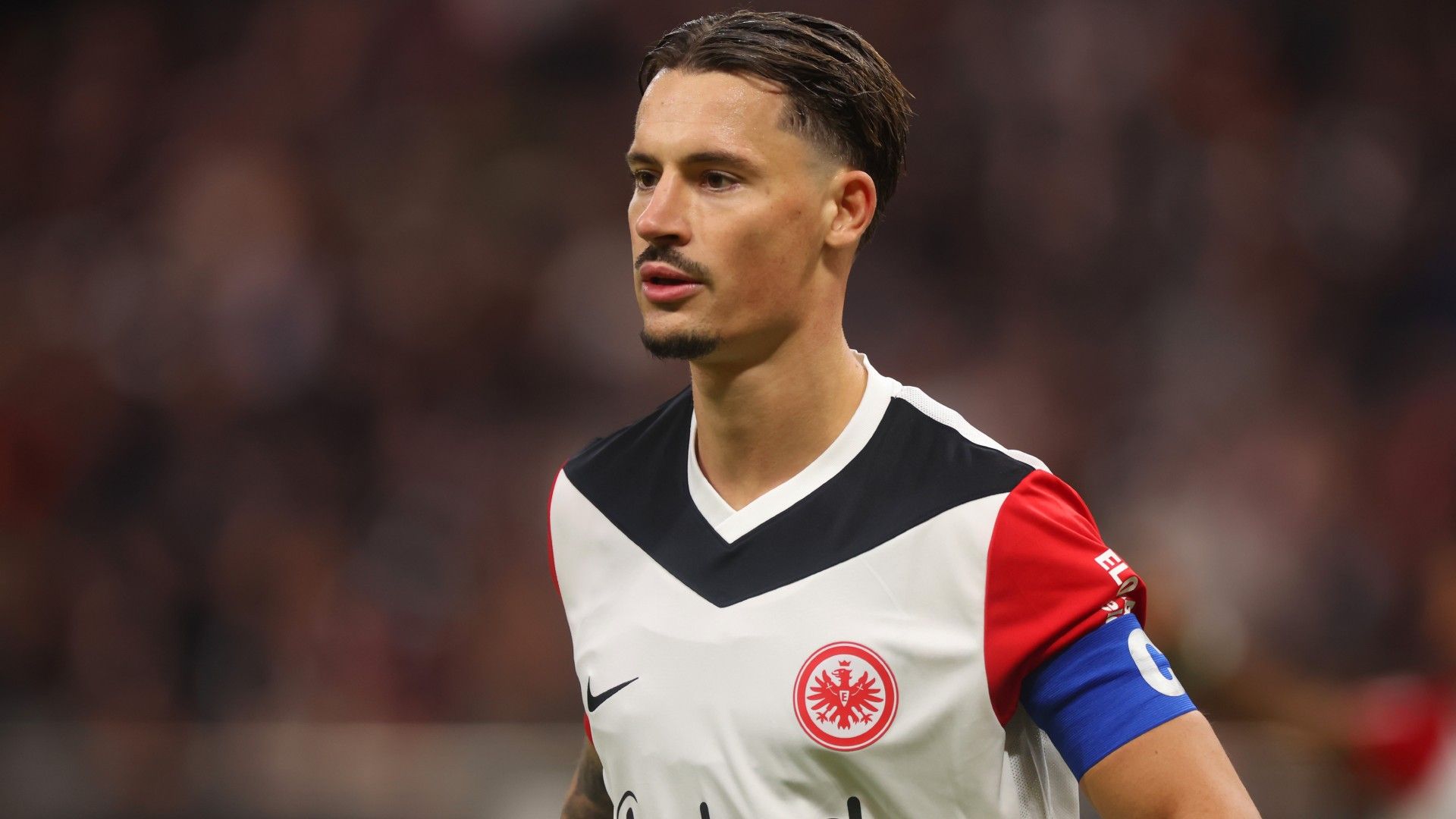 Robin Koch of Eintracht Frankfurt reacts