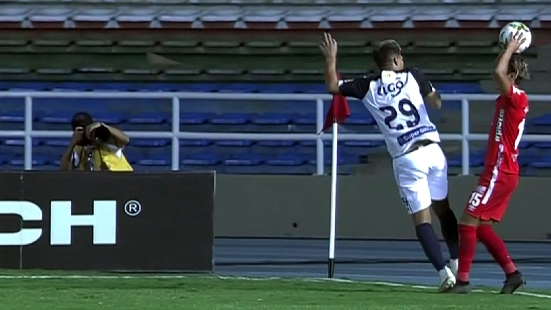 Teofilo Gutiérrez Rafael Carrascal América Junior Superliga 2020