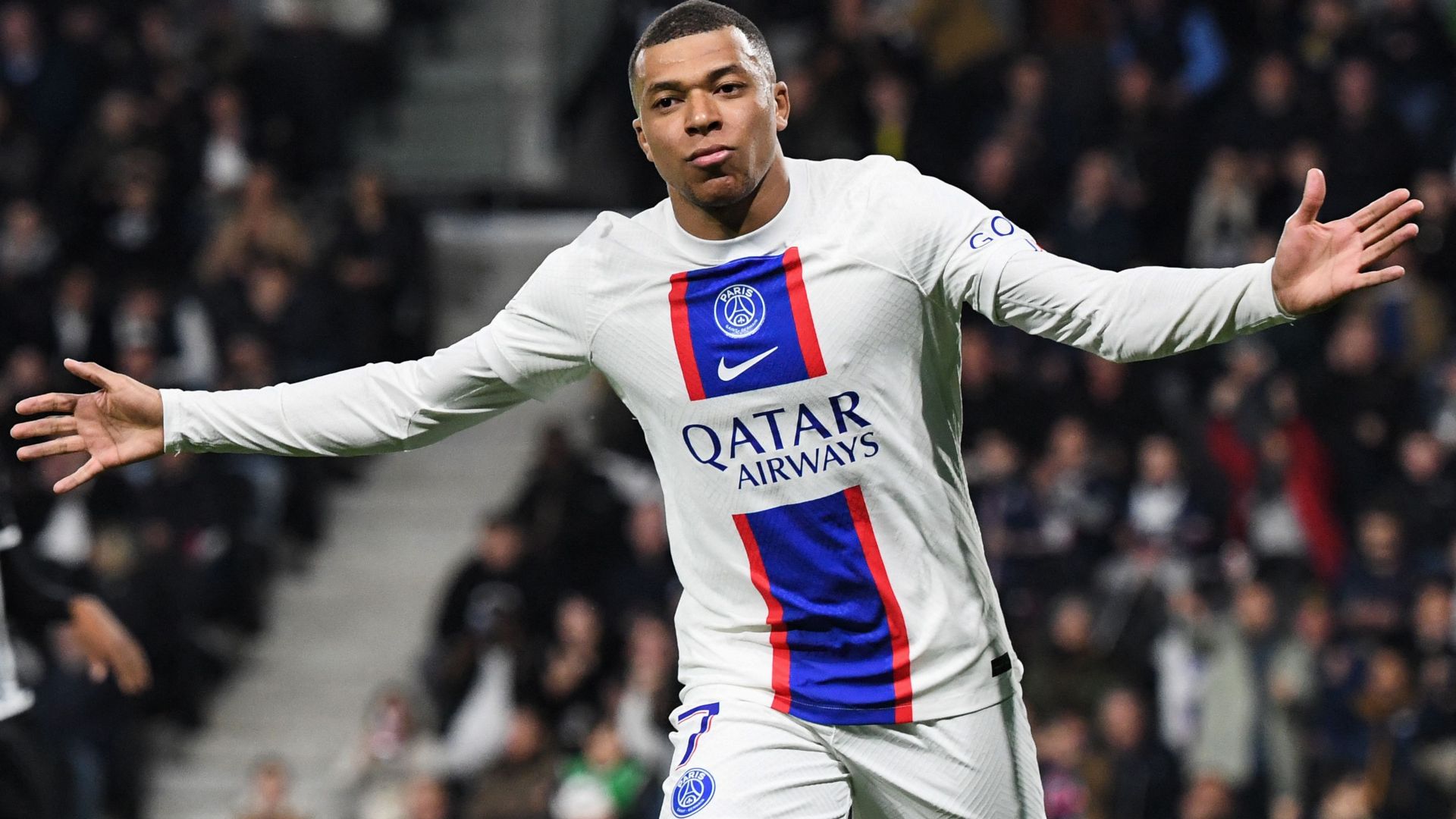 Kylian Mbappe Angers PSG Ligue 1 21042023